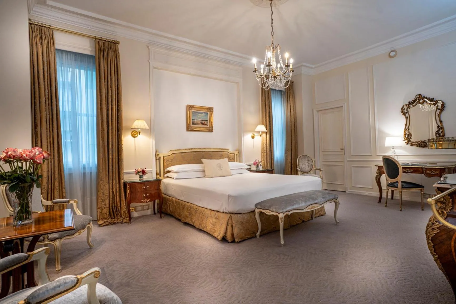 Photo of the whole room, Bed in Alvear Palace Hotel - Leading Hotels of the World