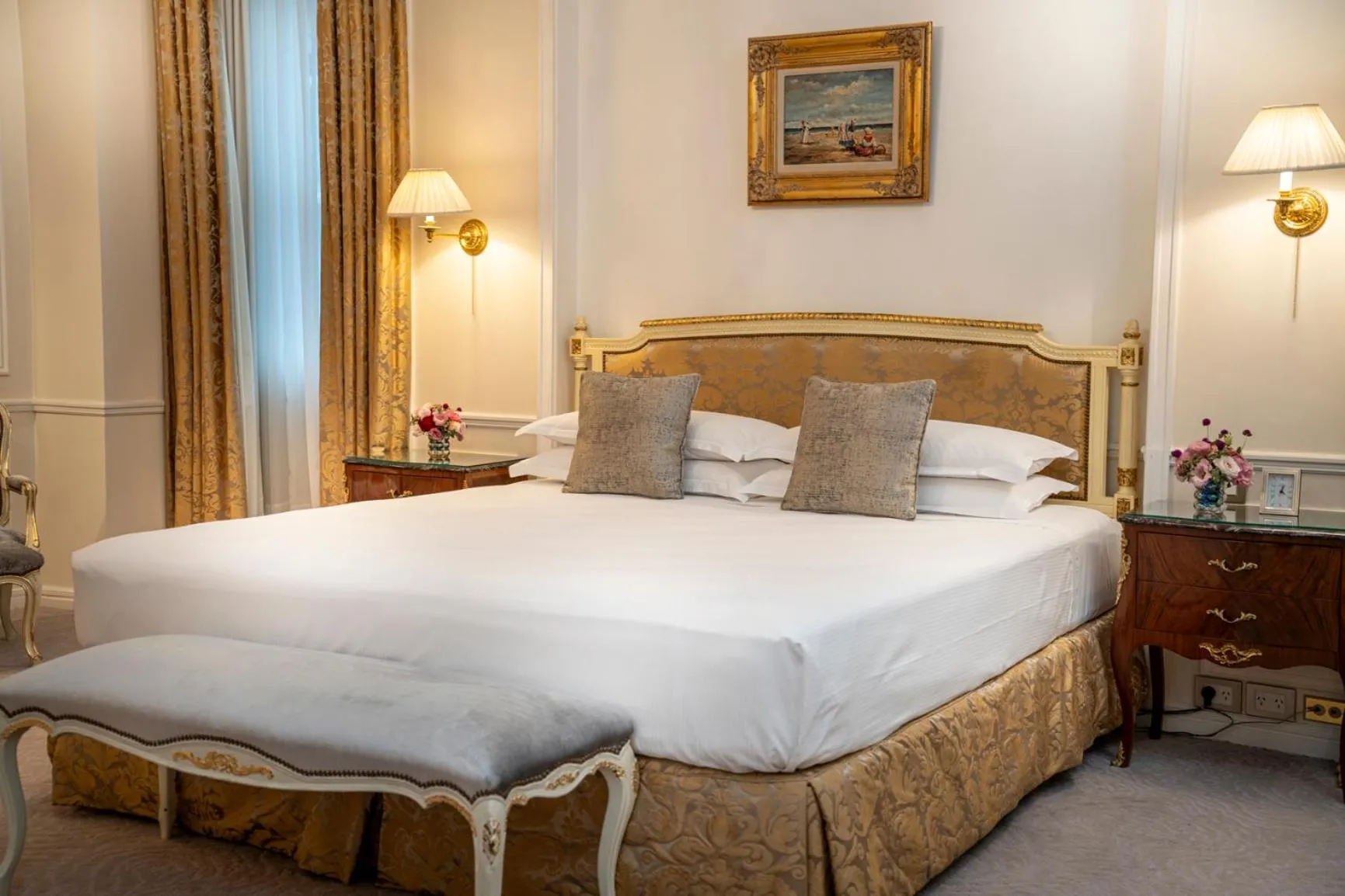 Bed in Alvear Palace Hotel - Leading Hotels of the World