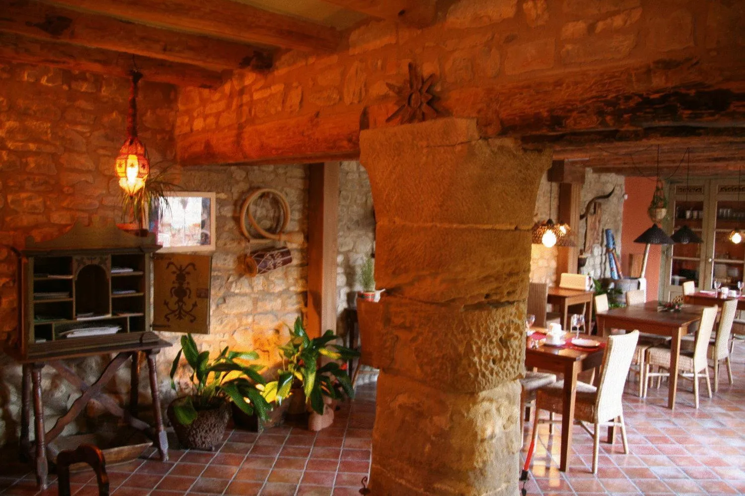 Restaurant/places to eat in El Corral De Concilio