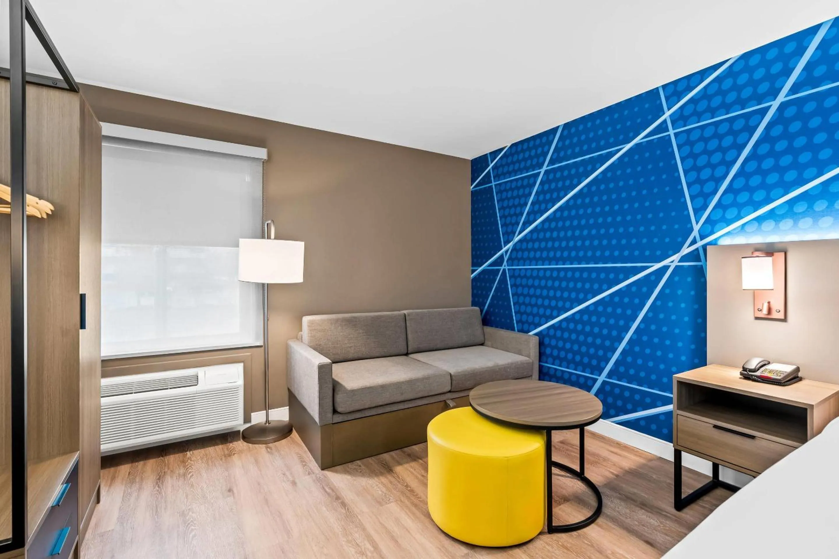 Property building in Comfort Inn & Suites Salt Lake City I-80 I-15 Downtown