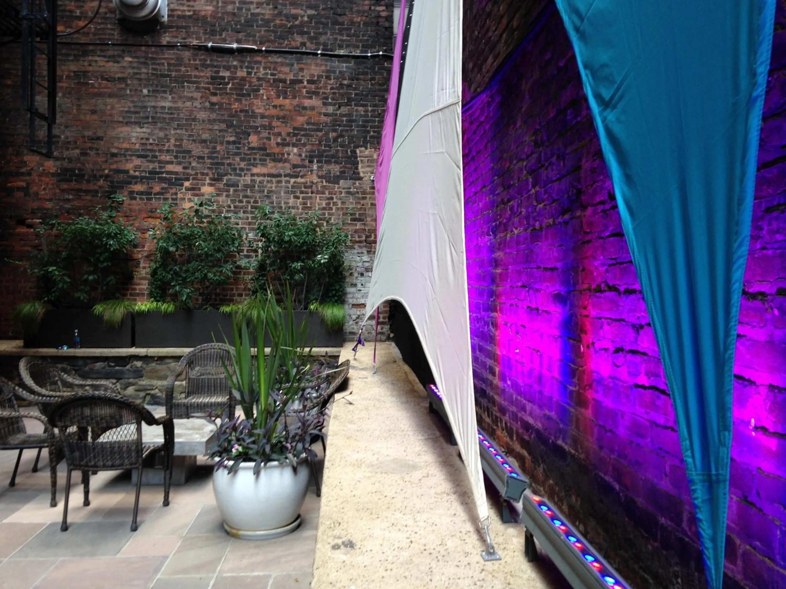 Patio in Seton Hotel