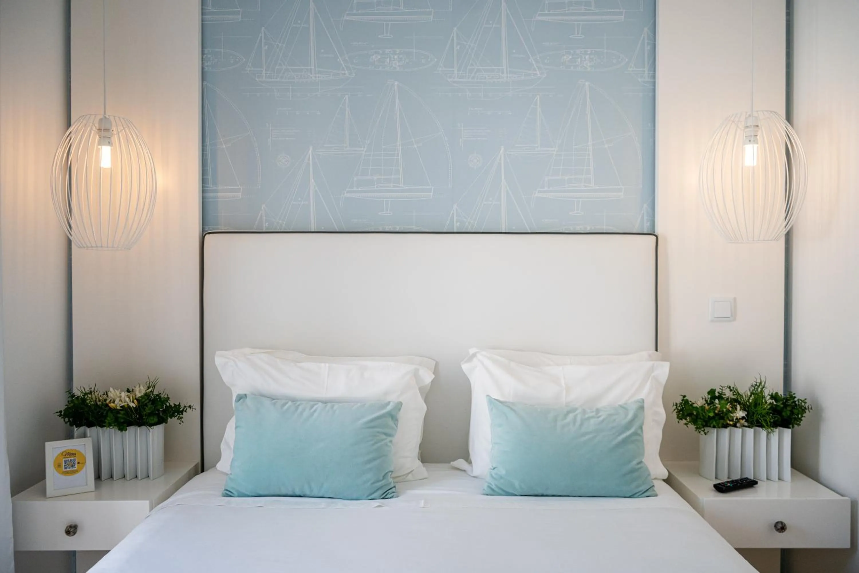 Bed in By the Sea - Nazaré