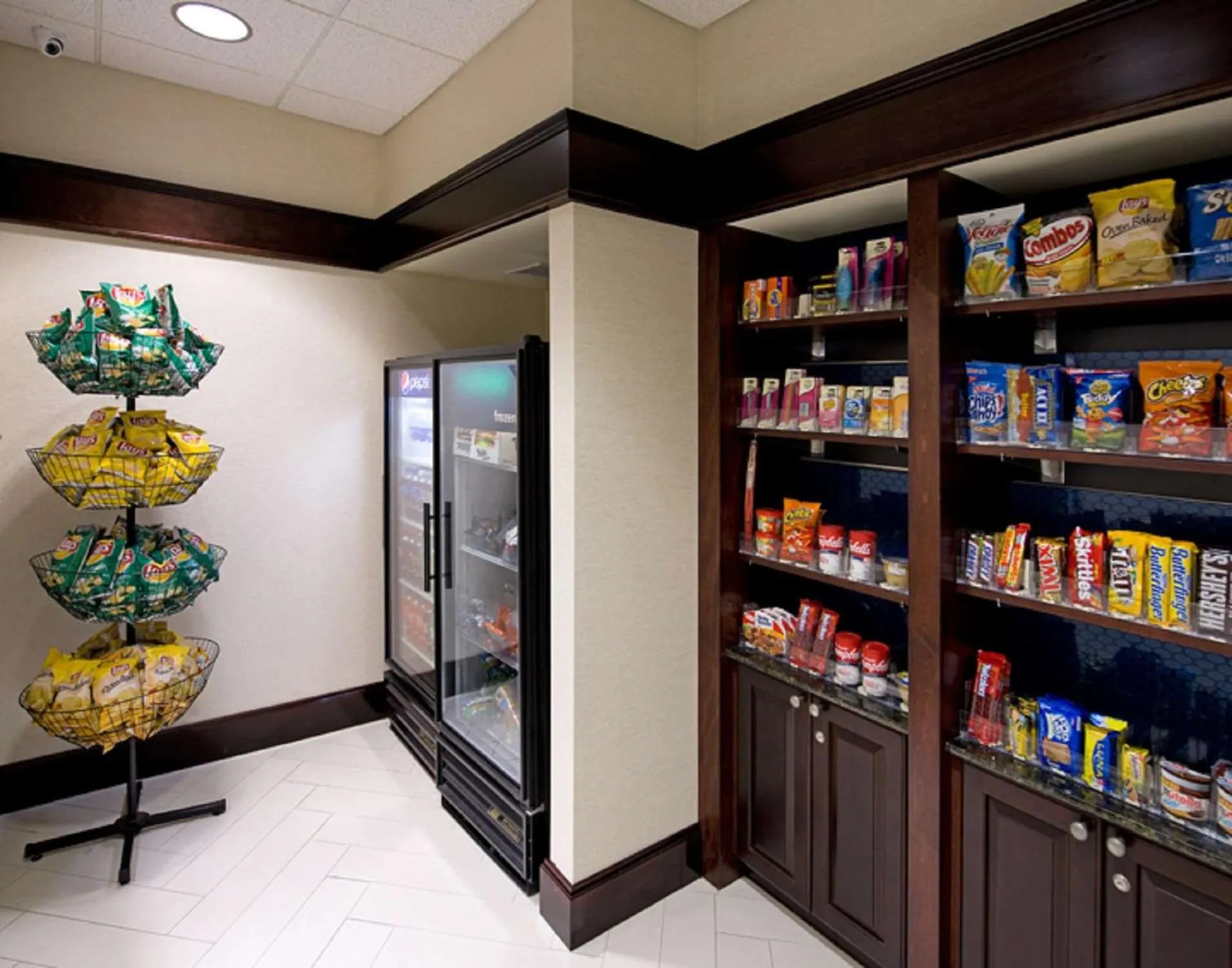 Restaurant/places to eat in Hampton Inn Schenectady Downtown