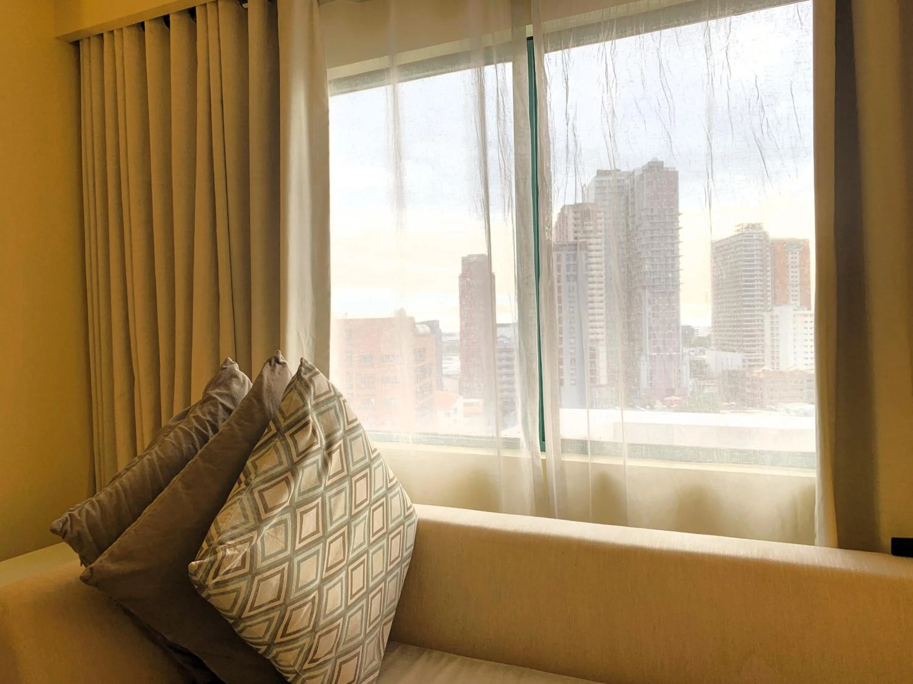 City view in Hotel Benilde Maison De La Salle