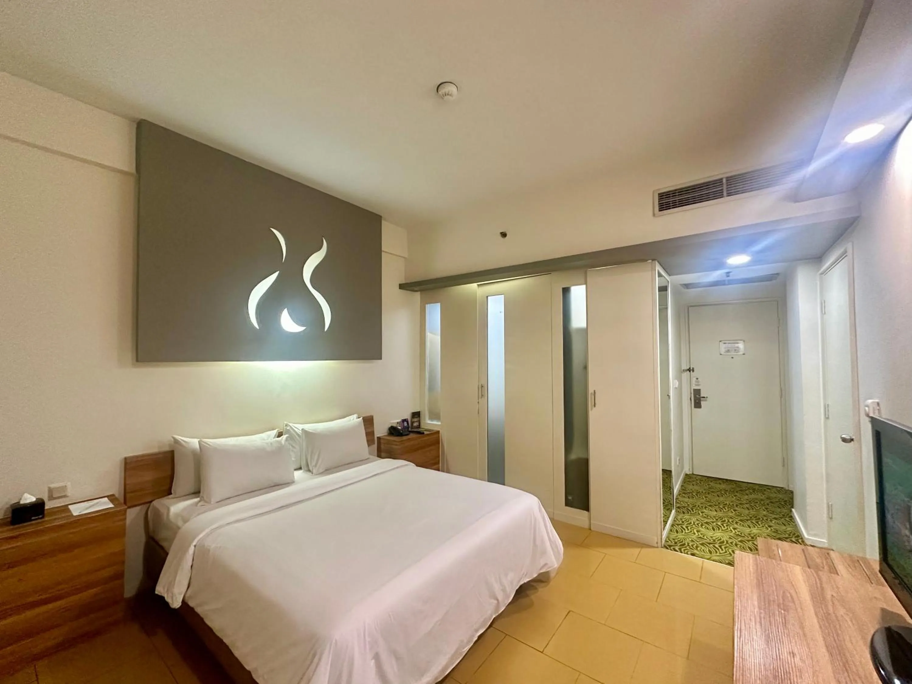 Bedroom, Bed in Sparks Life Jakarta, ARTOTEL Curated