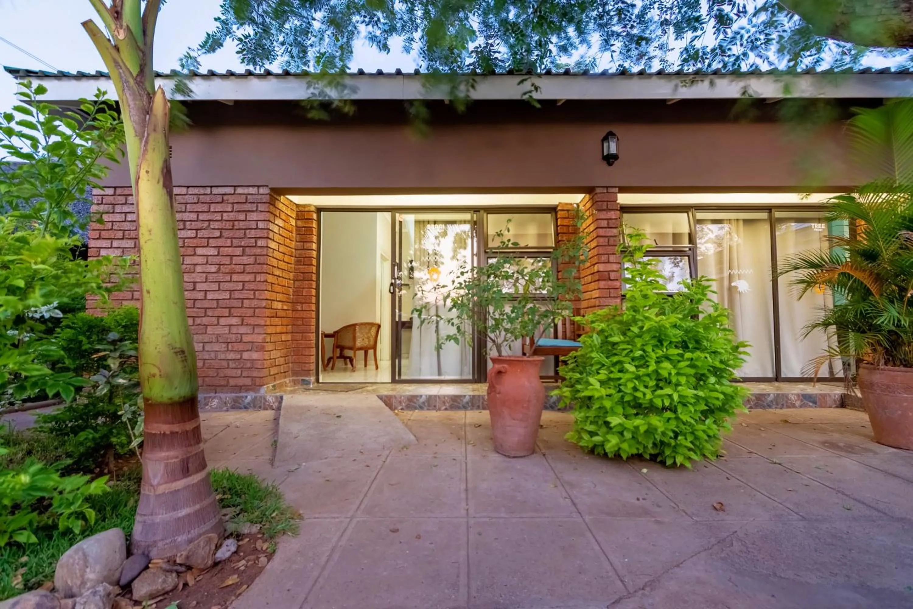 Property building in Dzimbahwe Guest Lodge