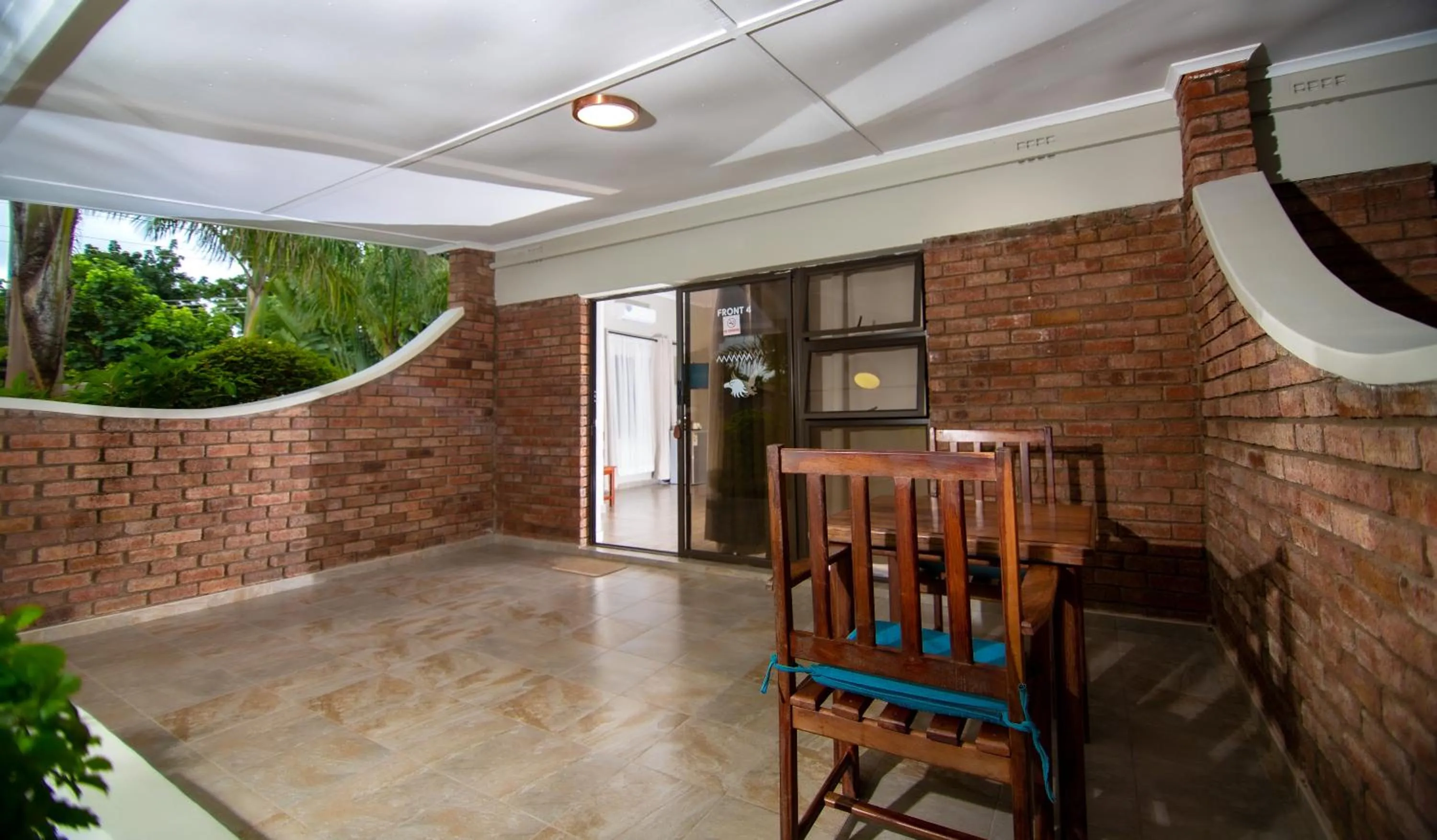 Patio in Dzimbahwe Guest Lodge