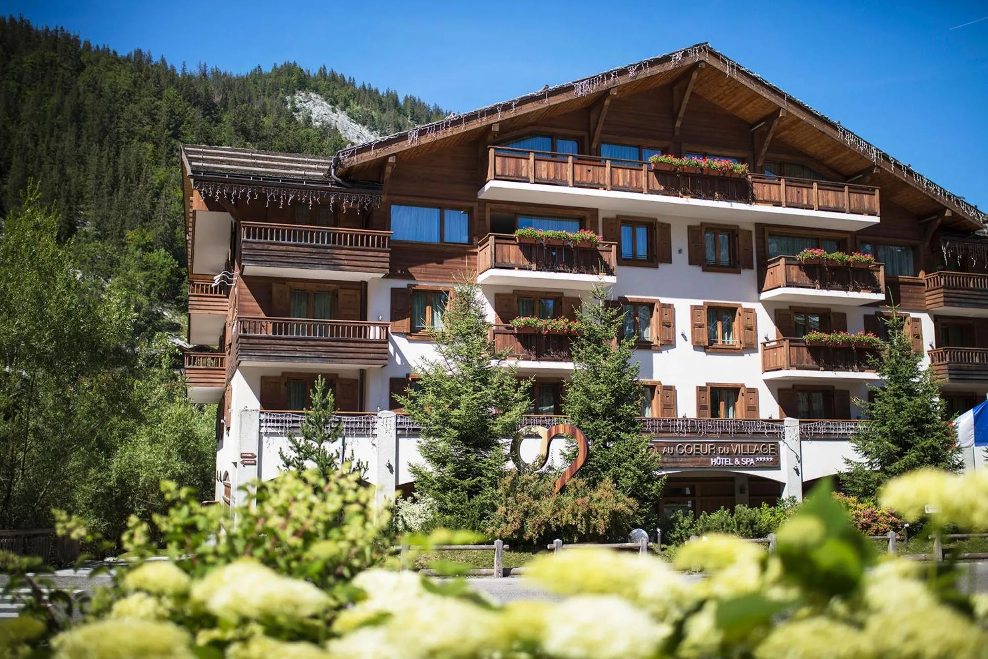 Property building in Au Coeur du Village