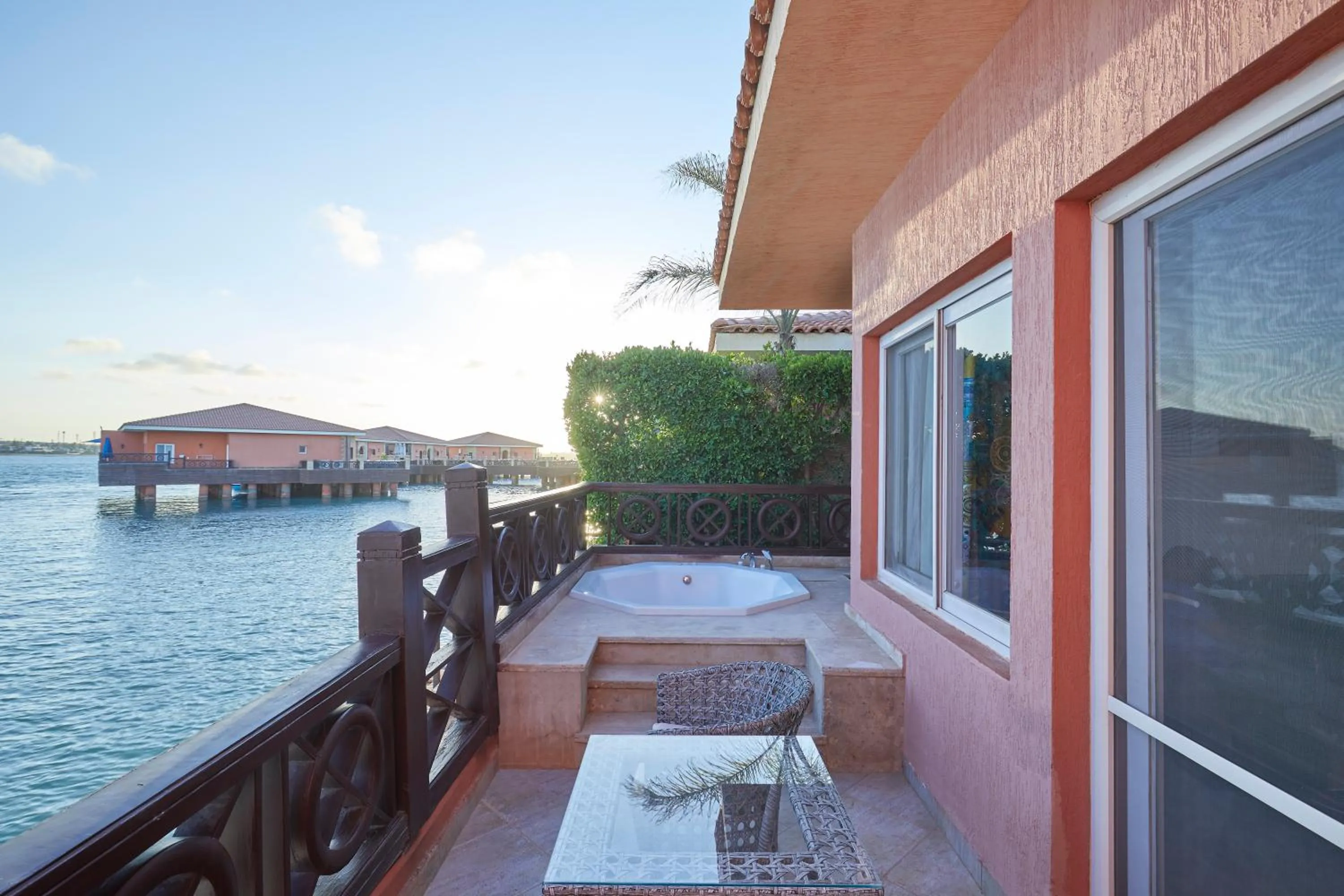 Swimming pool in Golden Ocean Marina Hotel