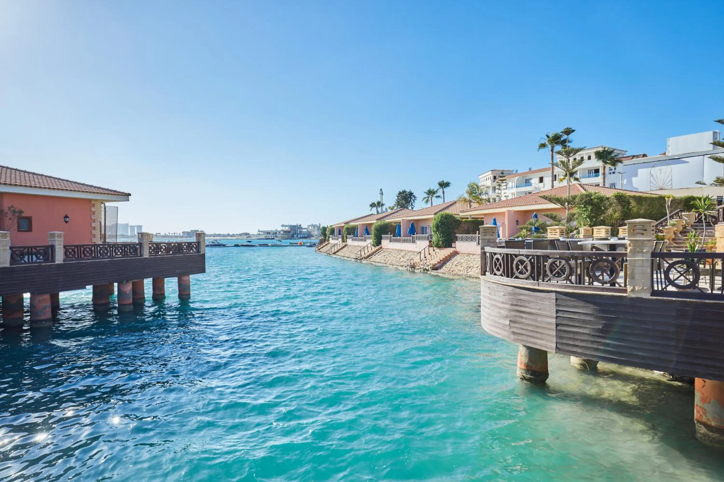 Golden Ocean Marina Hotel