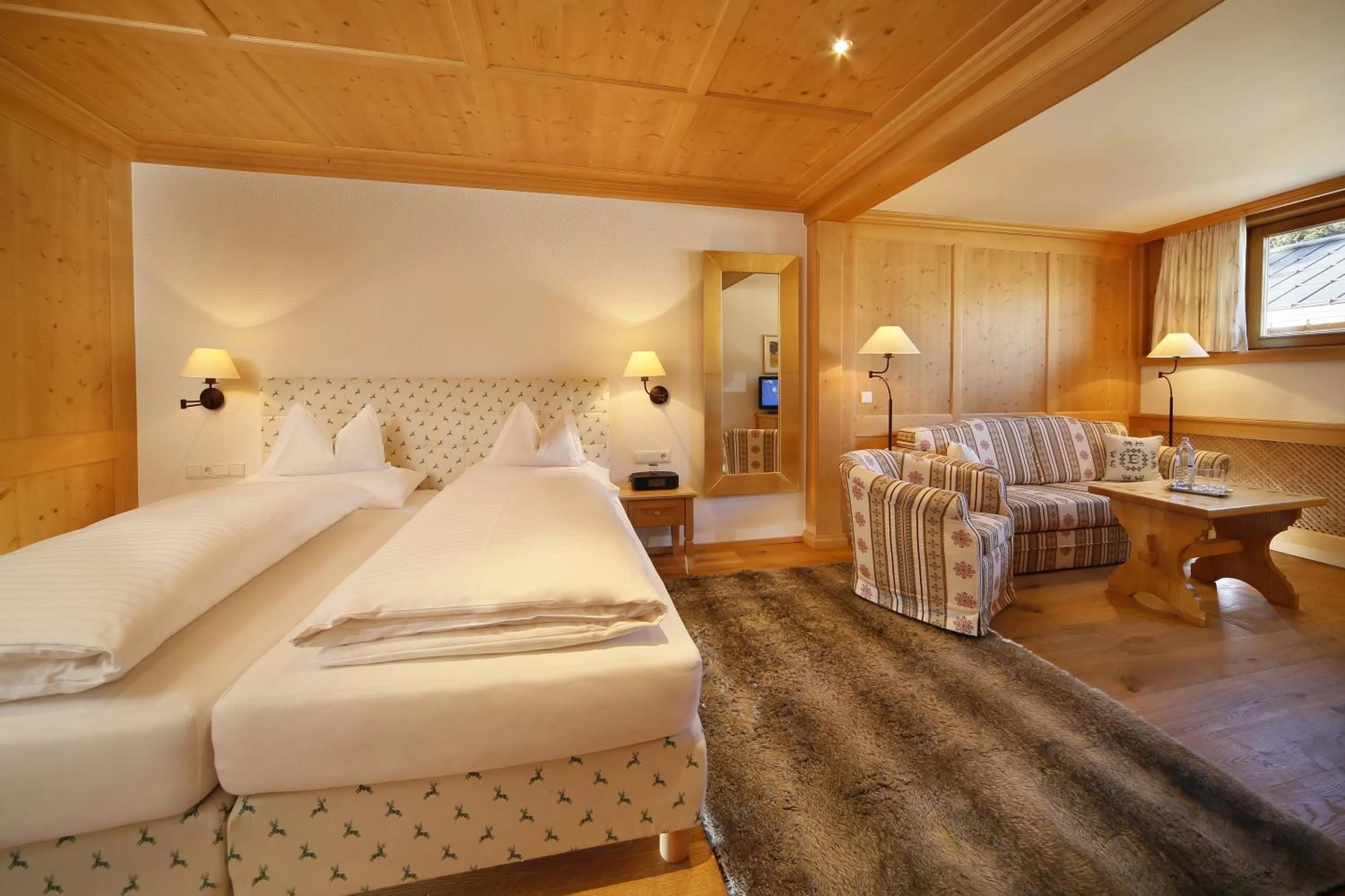 Shower, Bed in Hotel Petersboden