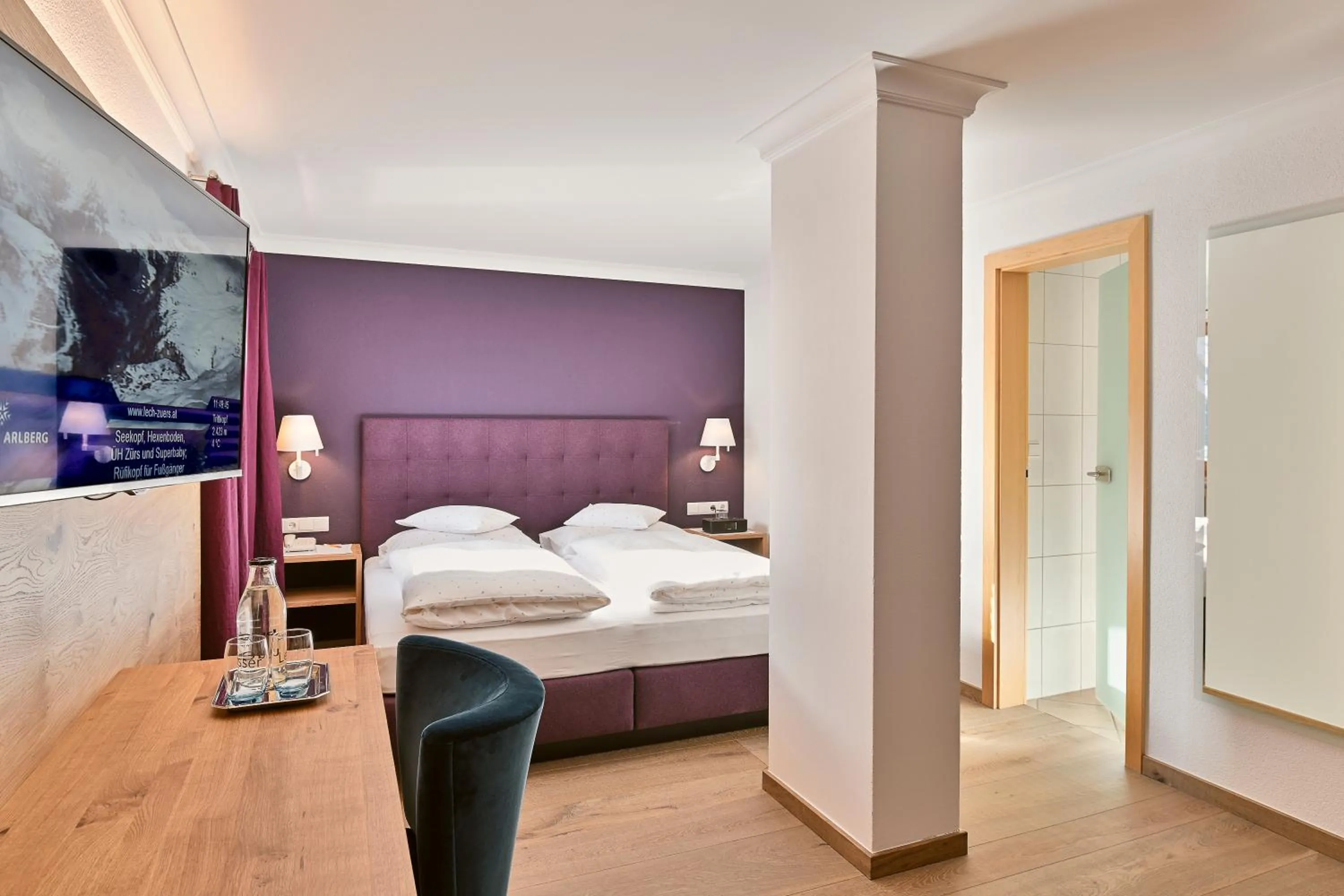 Restaurant/places to eat, Bed in Hotel Petersboden