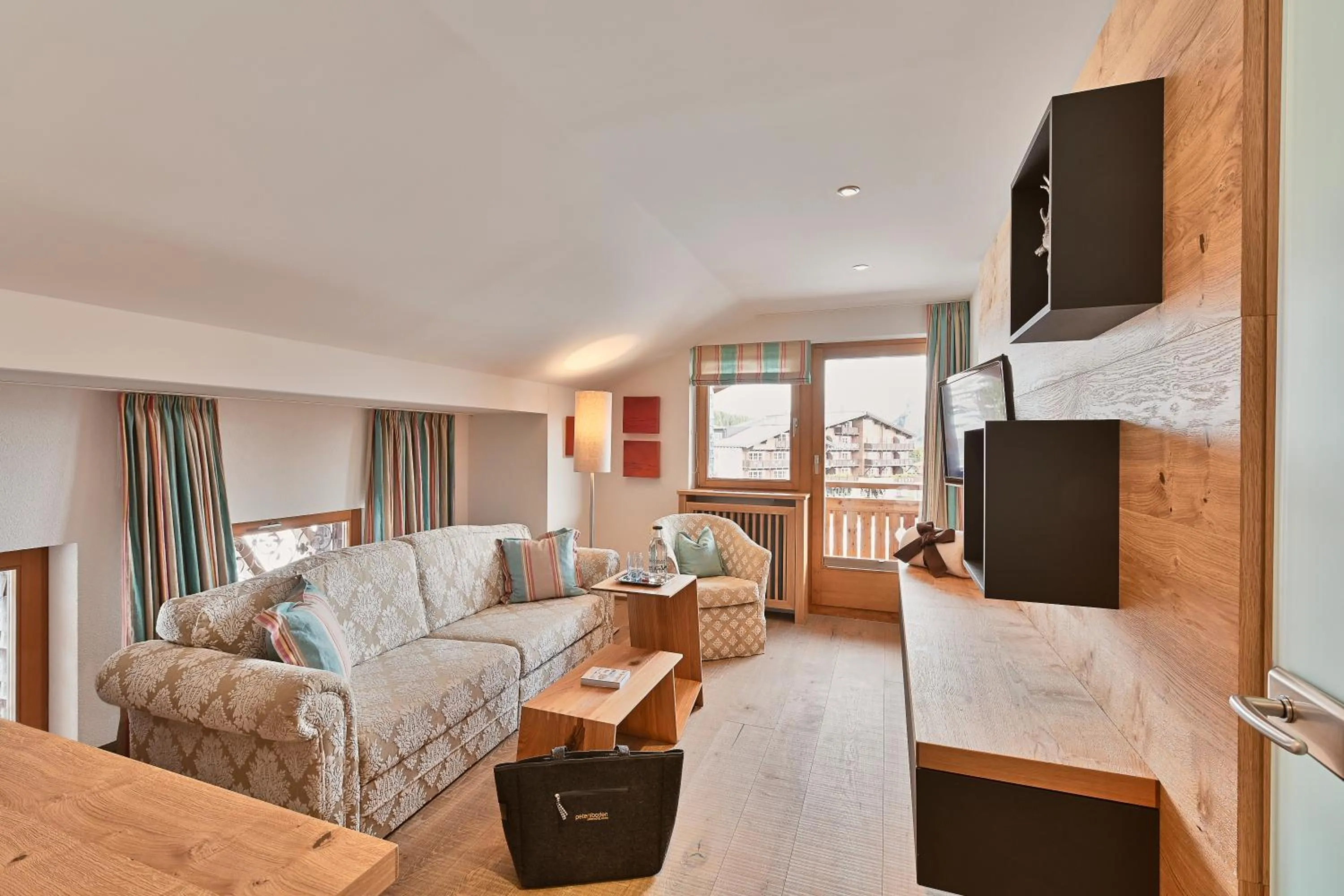 Restaurant/places to eat in Hotel Petersboden