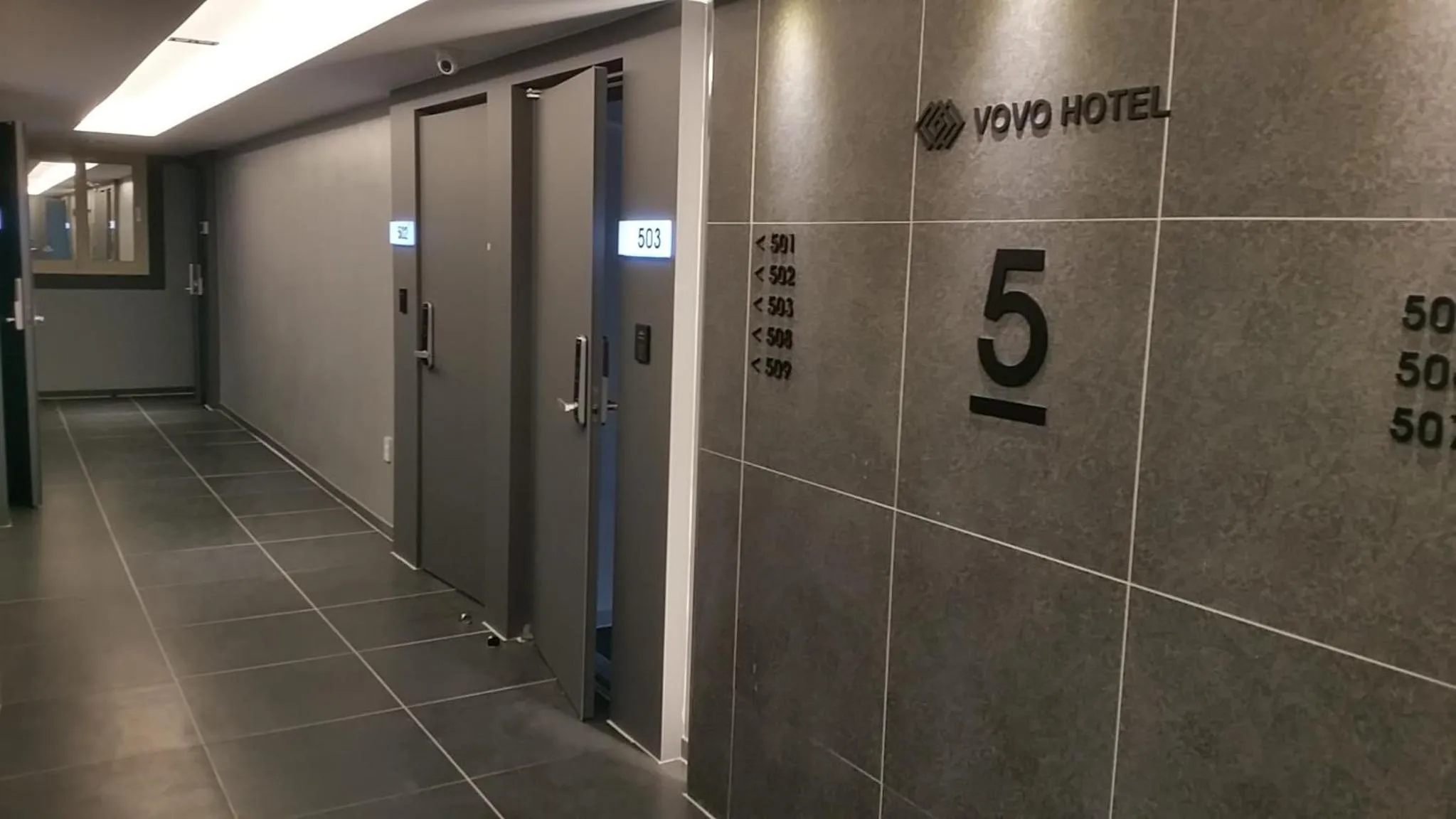 Property building in Vovo Hotel