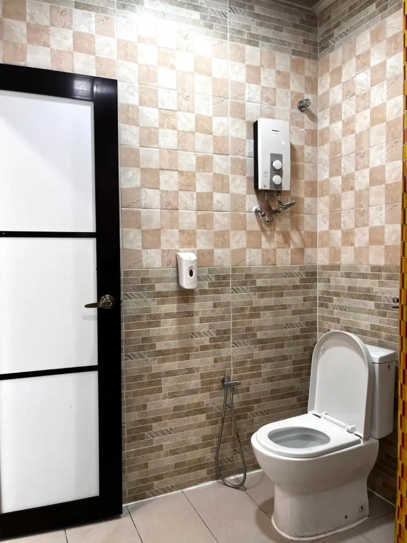 Toilet in S8 Boutique Hotel near KLIA 1 & KLIA 2