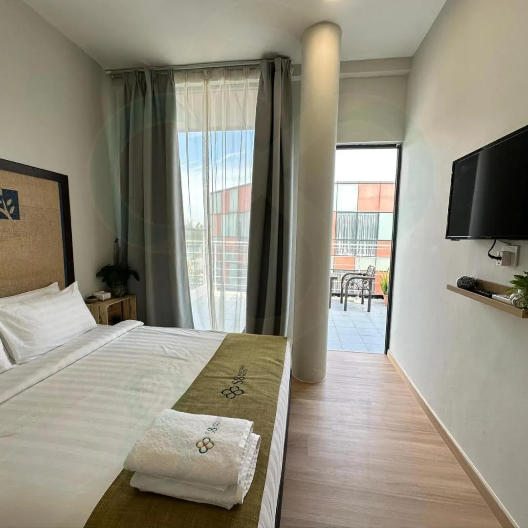 Bed in S8 Boutique Hotel near KLIA 1 & KLIA 2