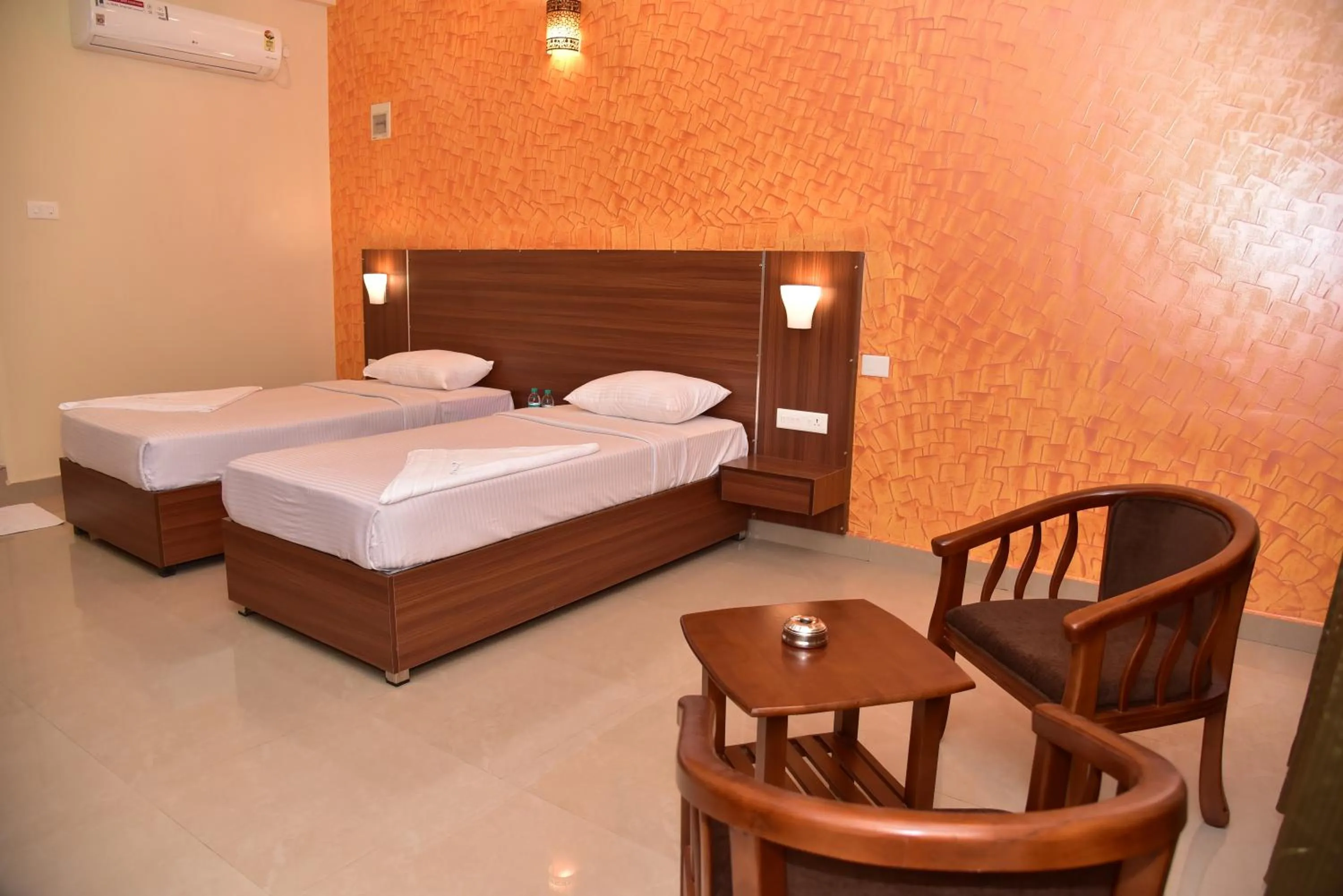 Bedroom, Bed in Hotel Citywalk Residency