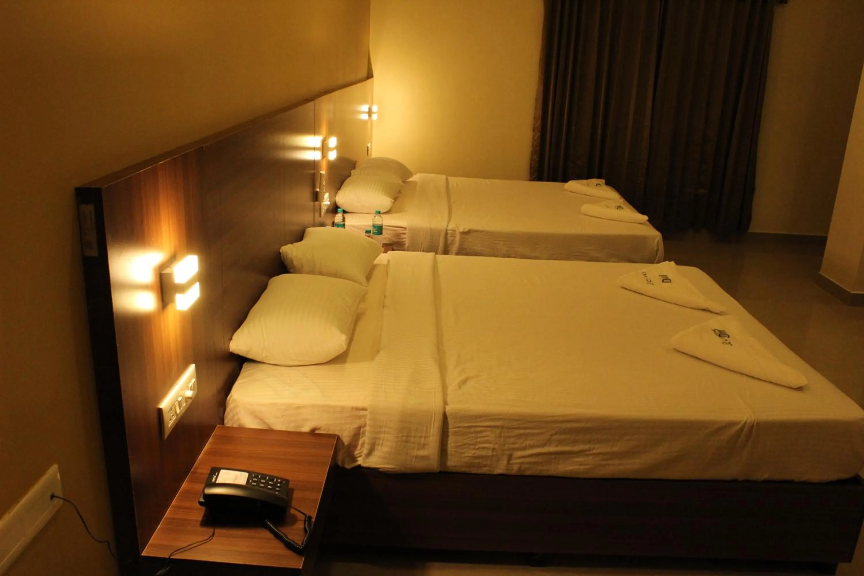 Bedroom, Bed in Hotel Citywalk Residency