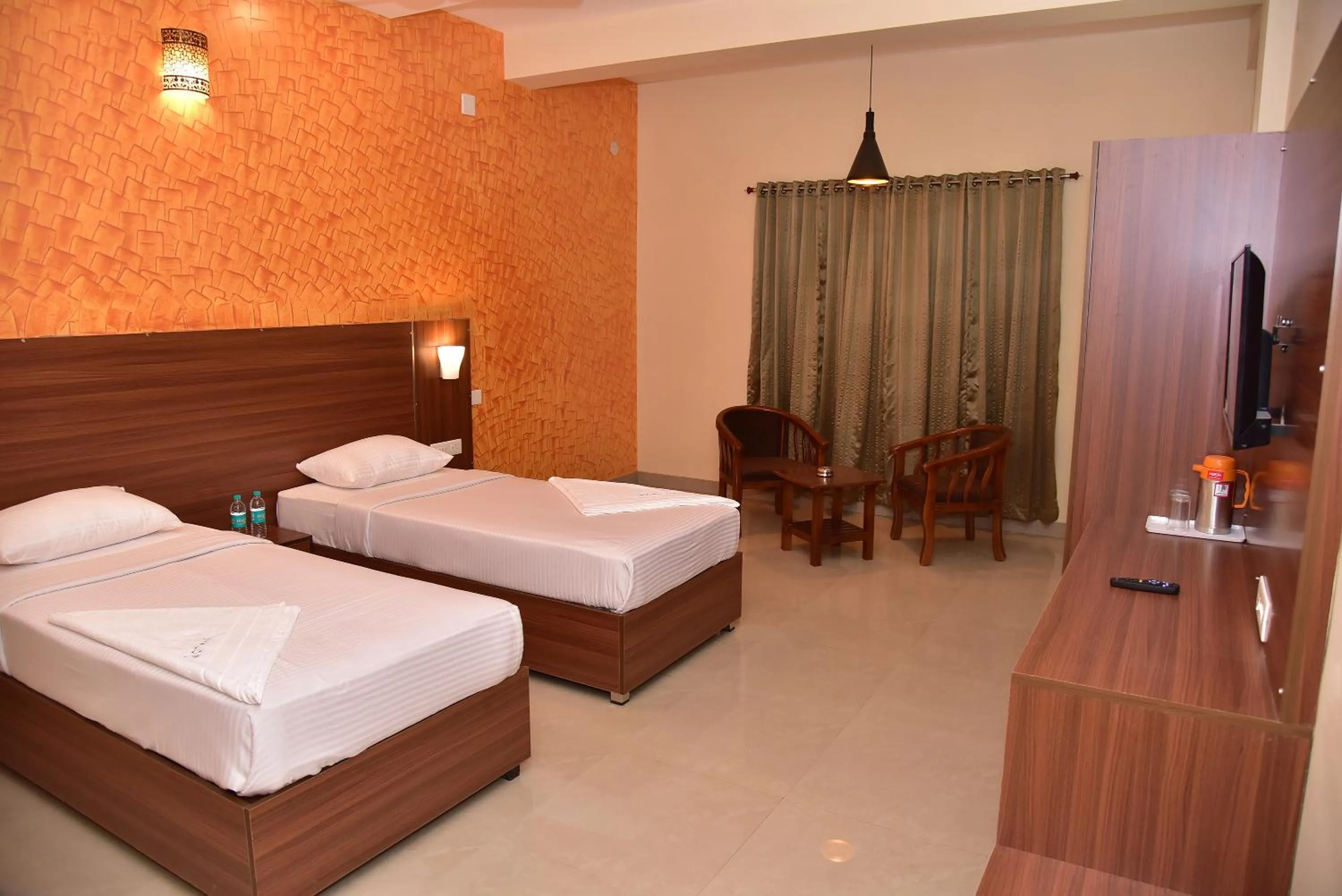 Bedroom, Bed in Hotel Citywalk Residency