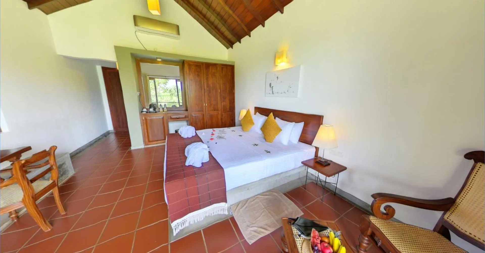 Bedroom, Bed in Ehalagala Lake Resort