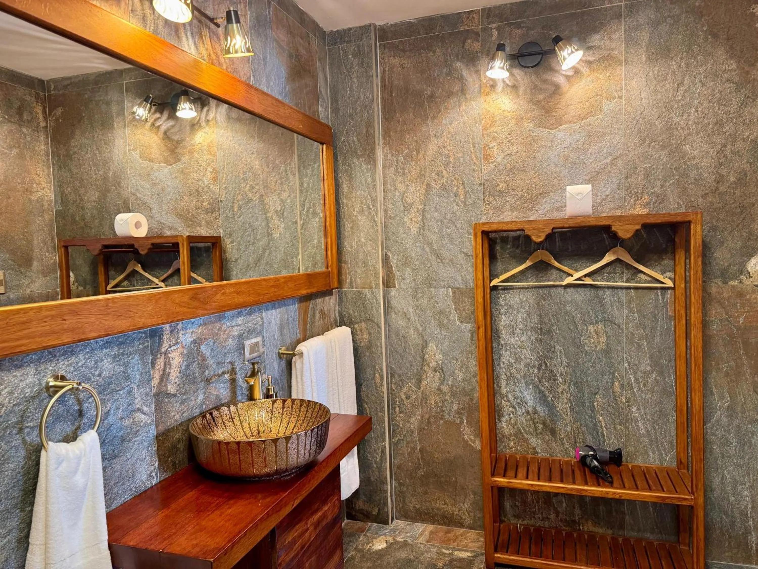 Shower in Vista del Angel Hotel Boutique