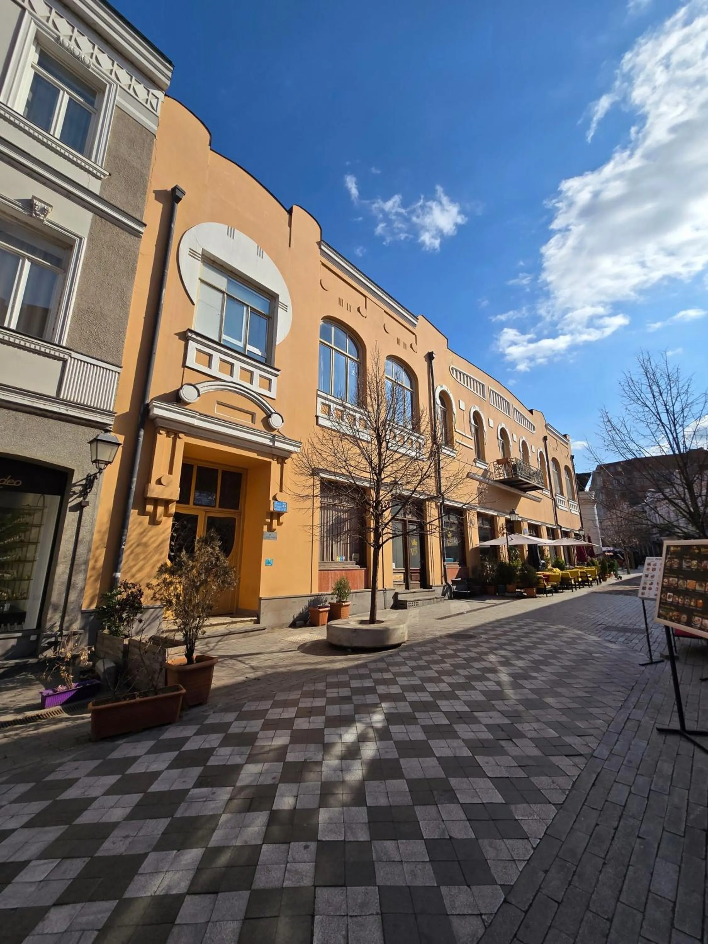 Facade/entrance in Friendly Hotel by Art Nova