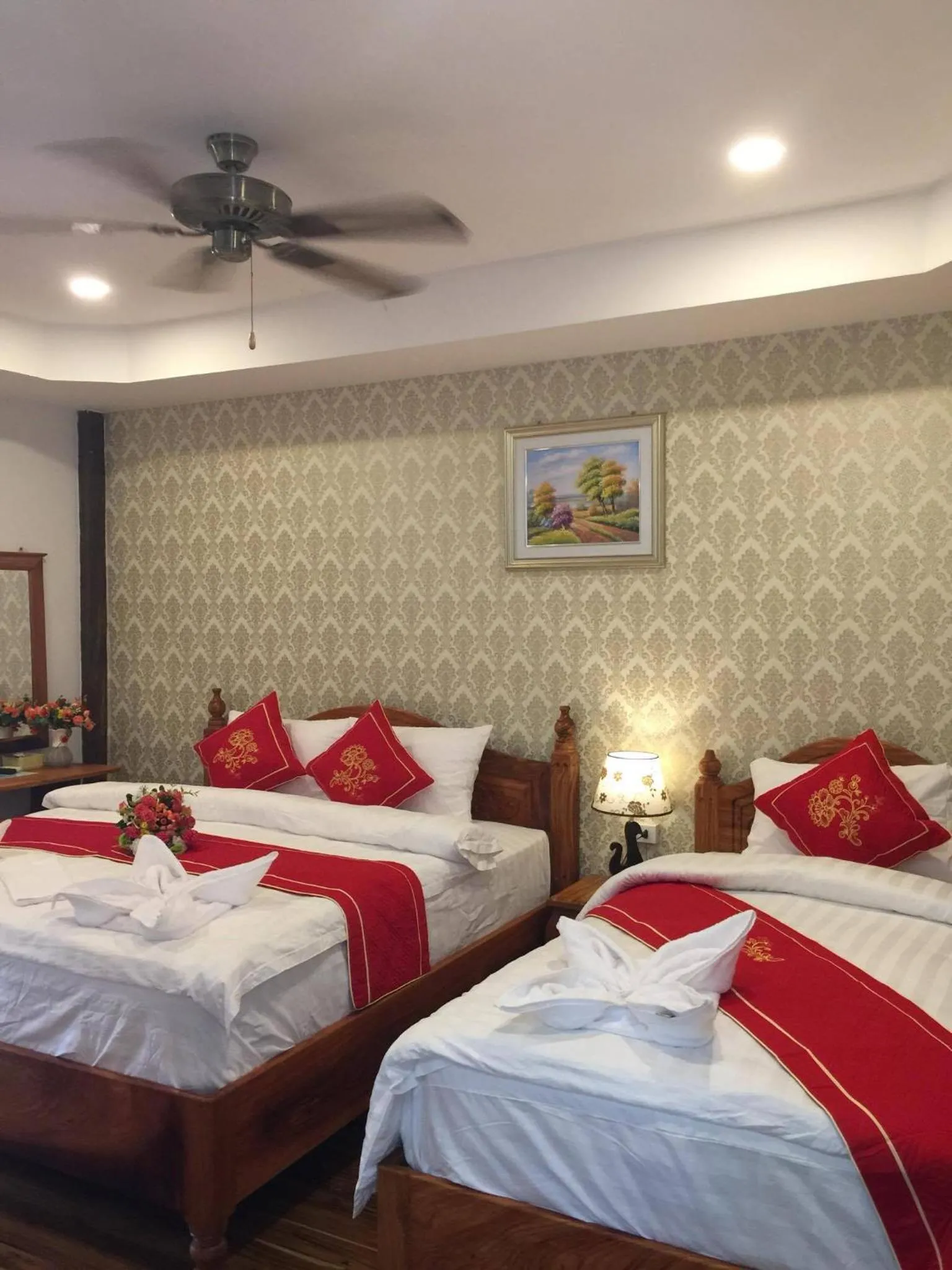 Bed in Golden Lotus Namkhan View