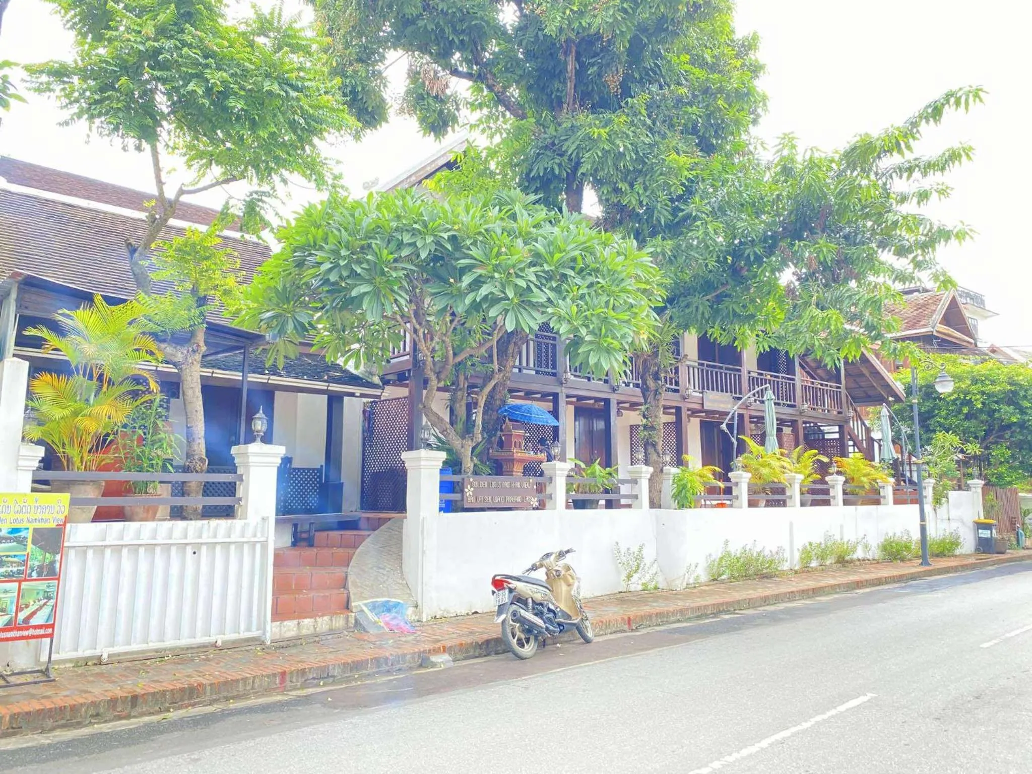 Property building in Luang Prabang Golden Lotus Villa River View