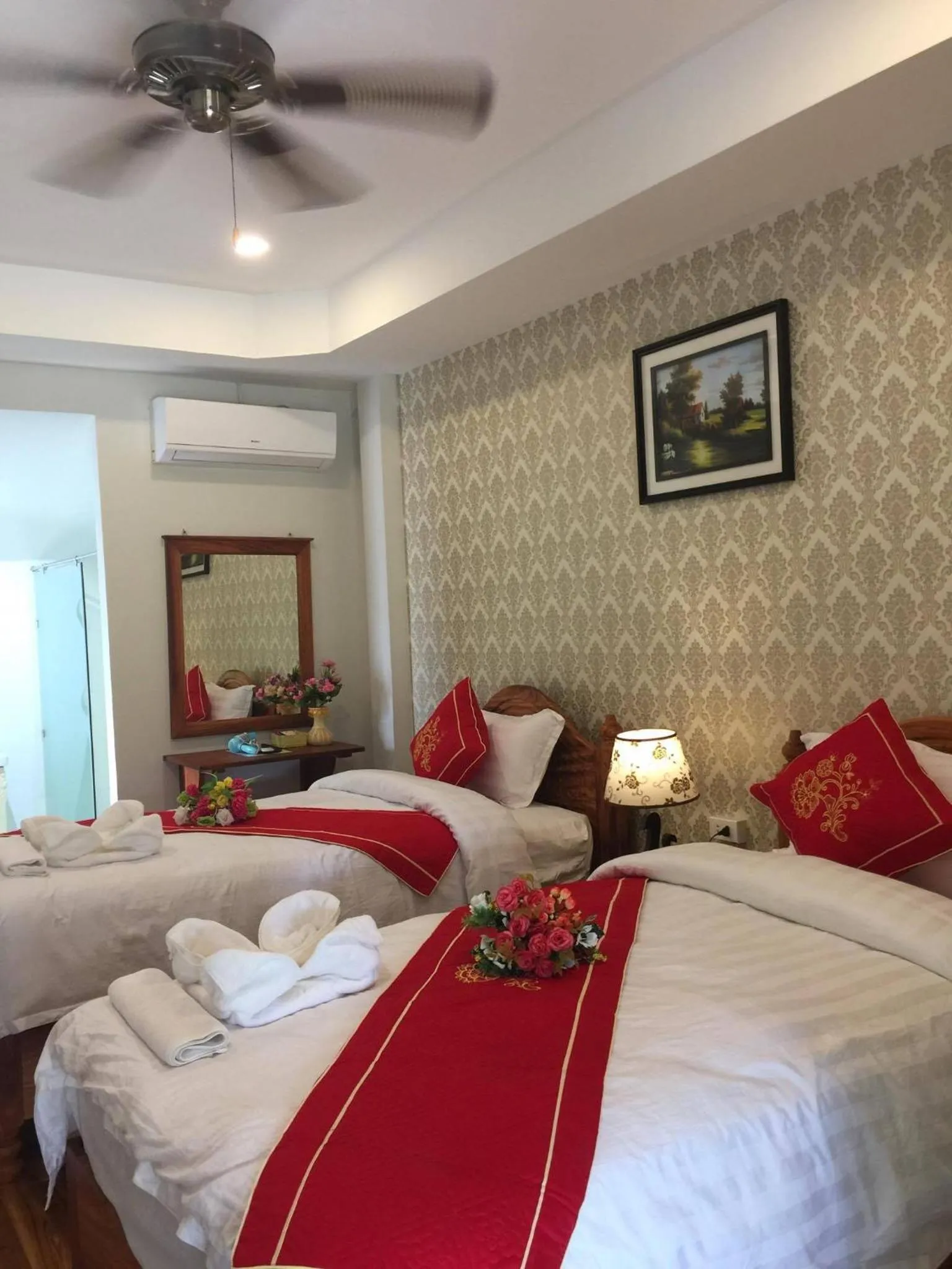 Bed in Golden Lotus Namkhan View