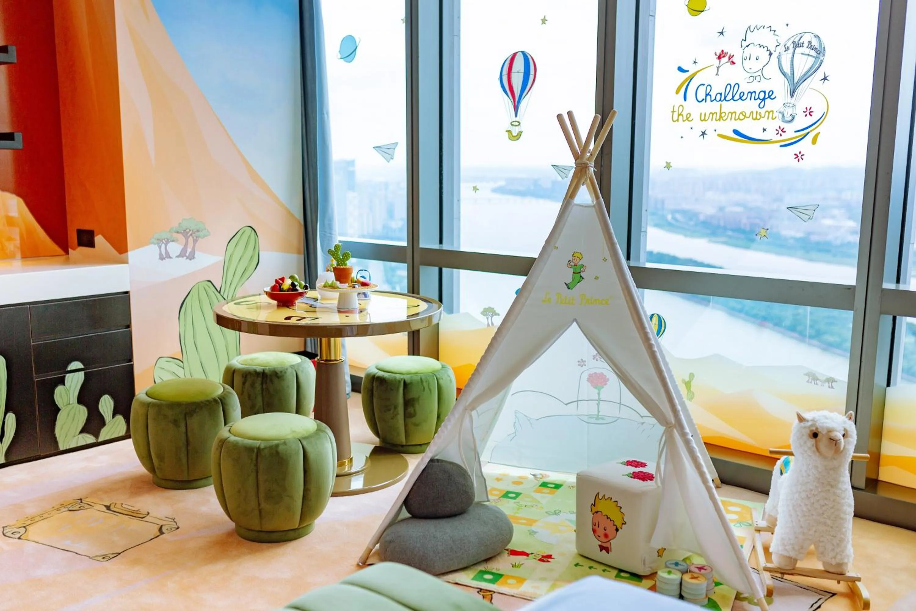 children in Grand Hyatt Changsha