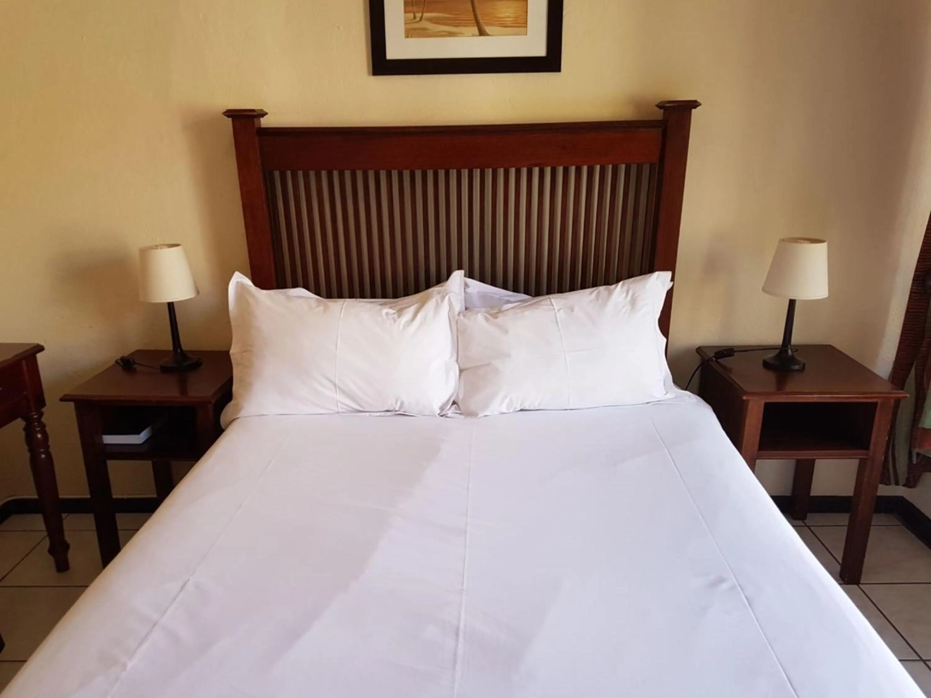 Bed in Marlot Guest House