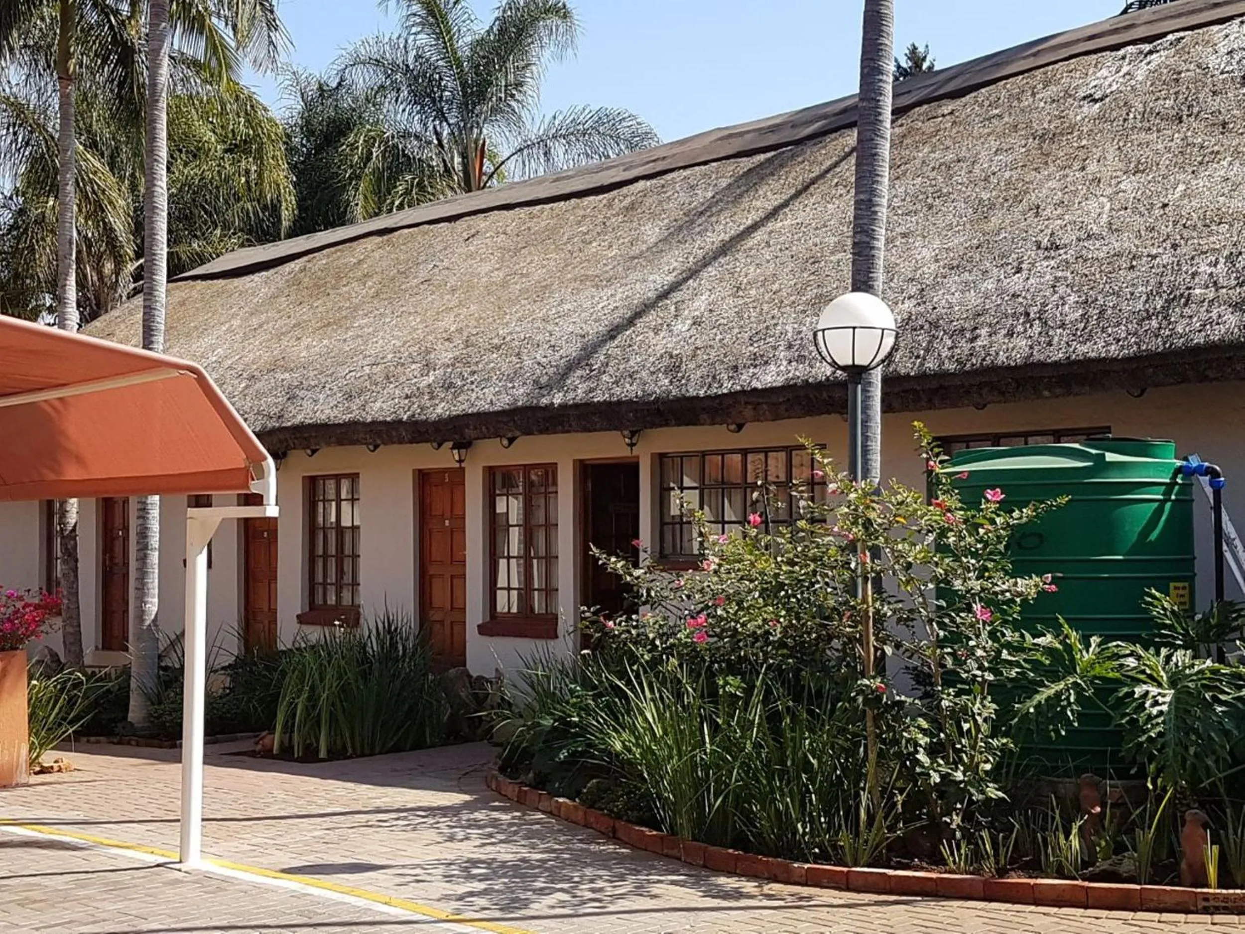 Garden in Marlot Guest House