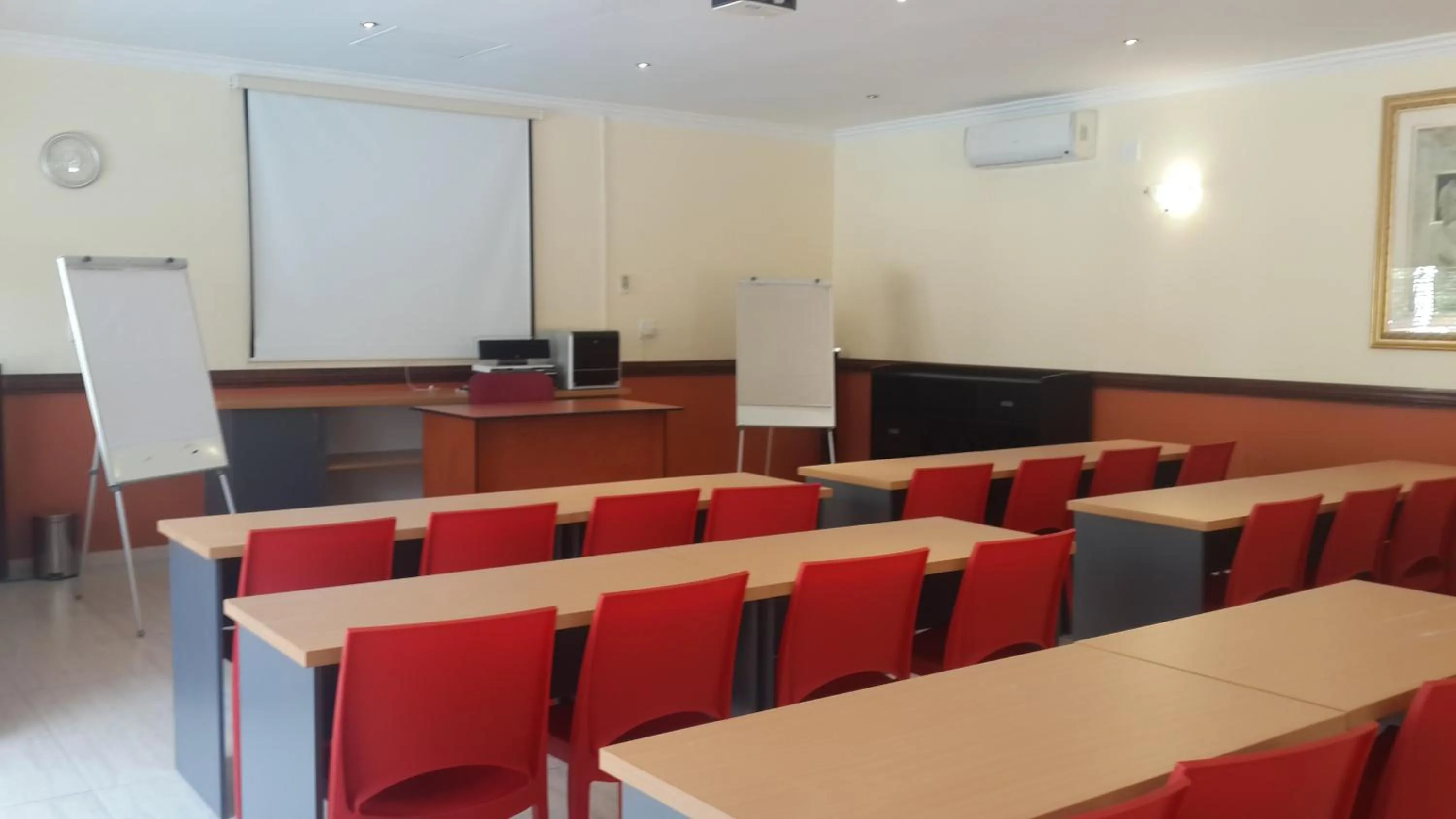 Meeting/conference room in Marlot Guest House