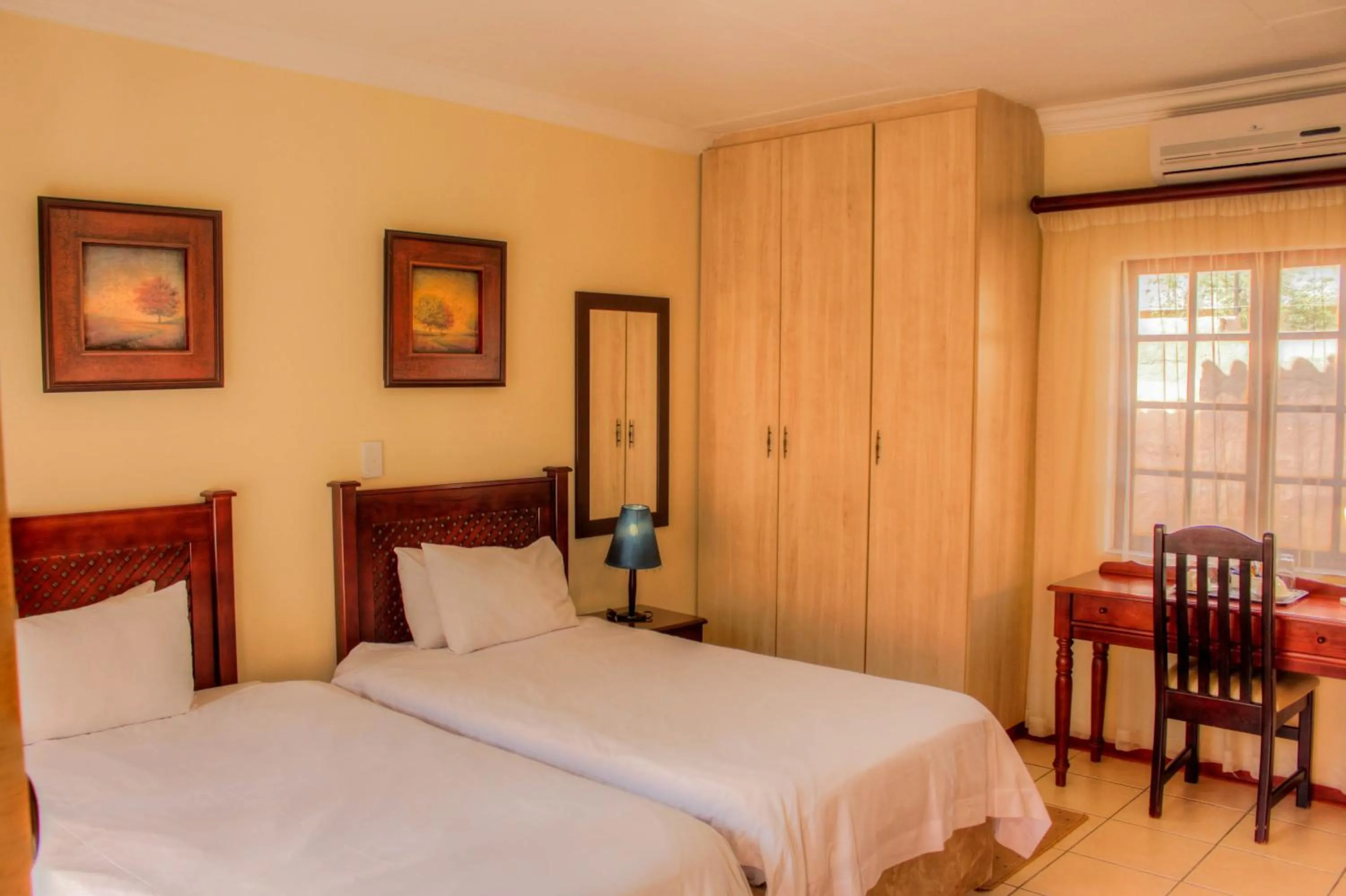 Bed in Marlot Guest House