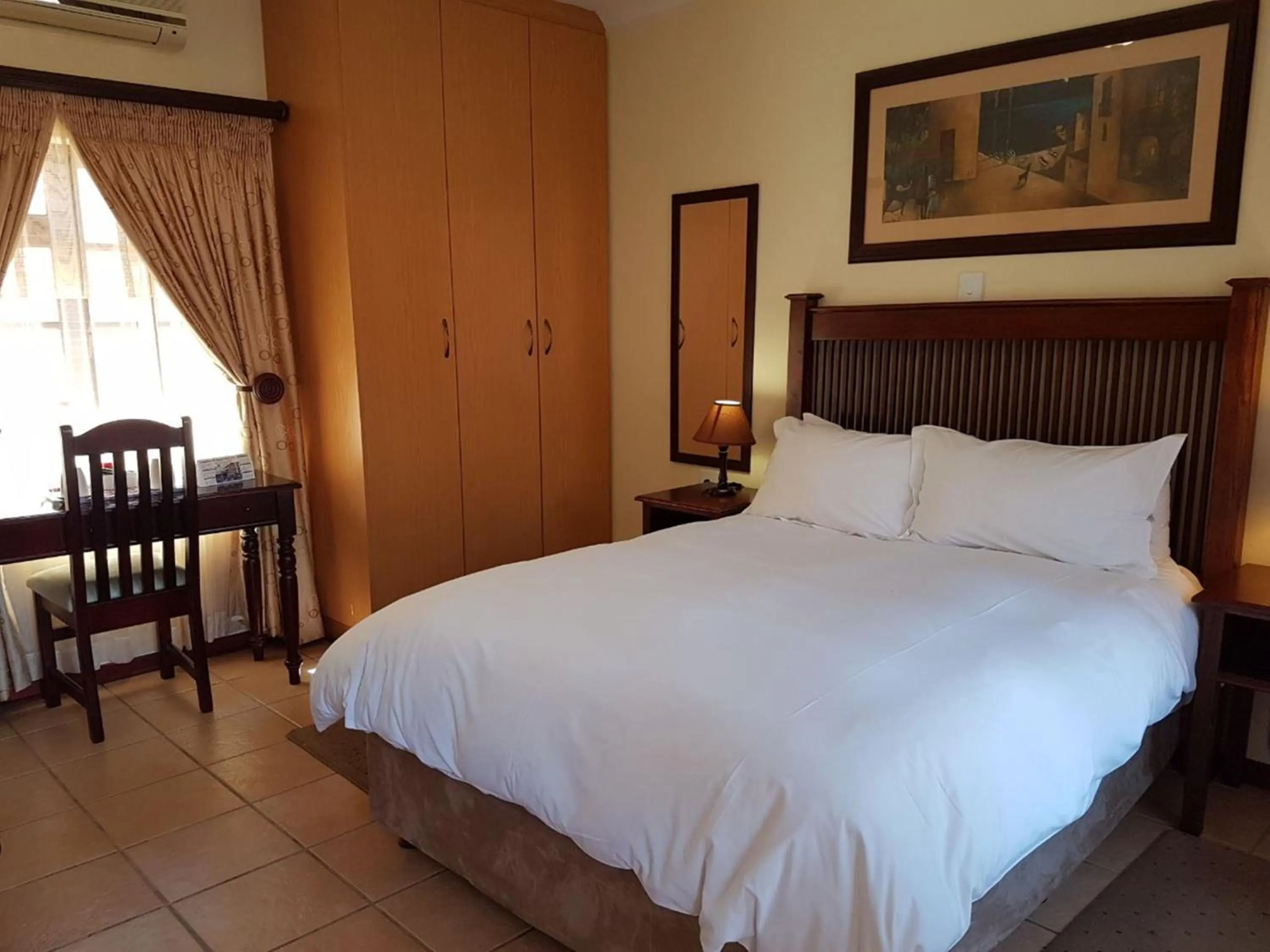 Bed in Marlot Guest House