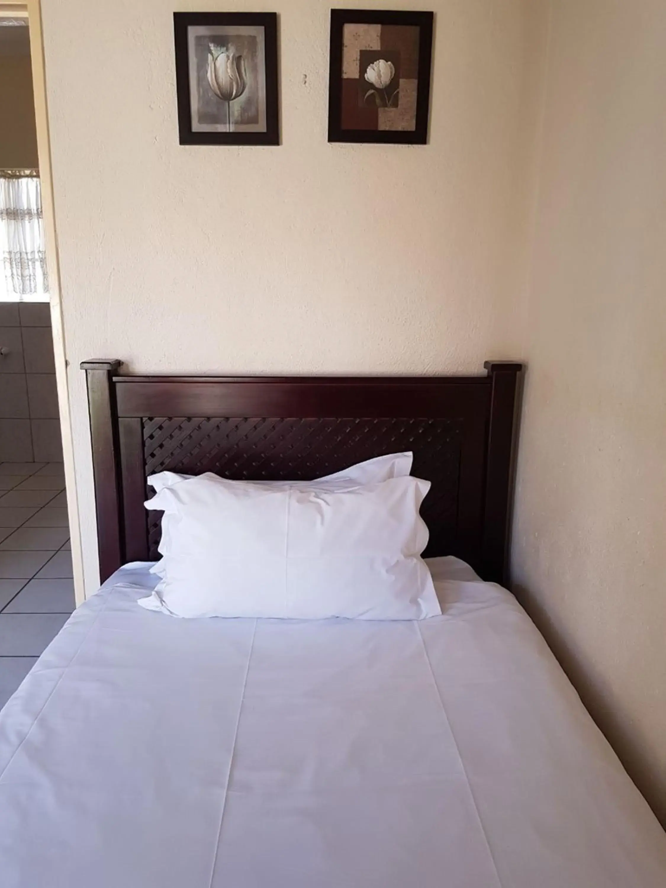 Single Room - single occupancy in Marlot Guest House Single Room - single occupancy in Marlot Guest House