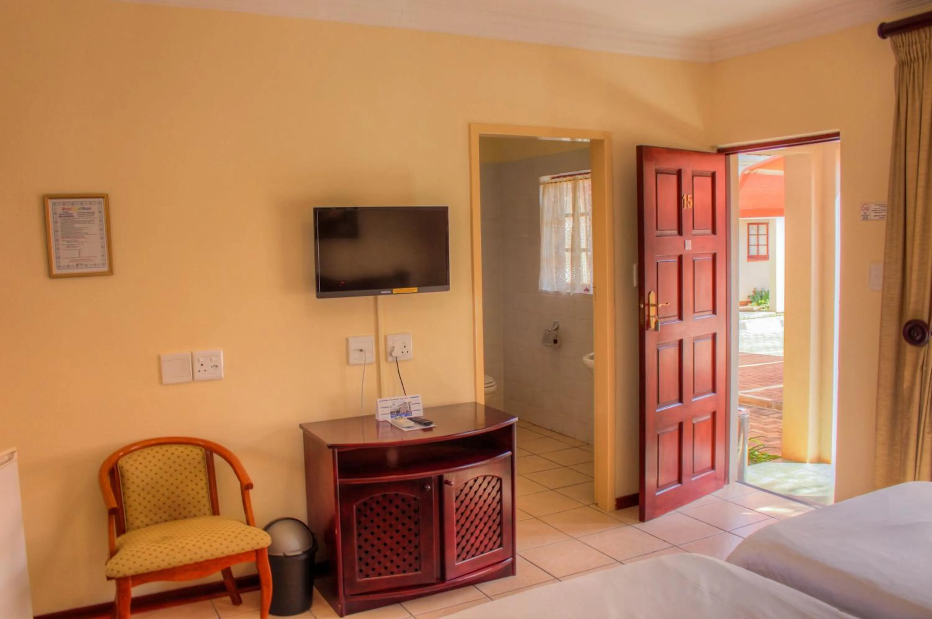 Bed in Marlot Guest House