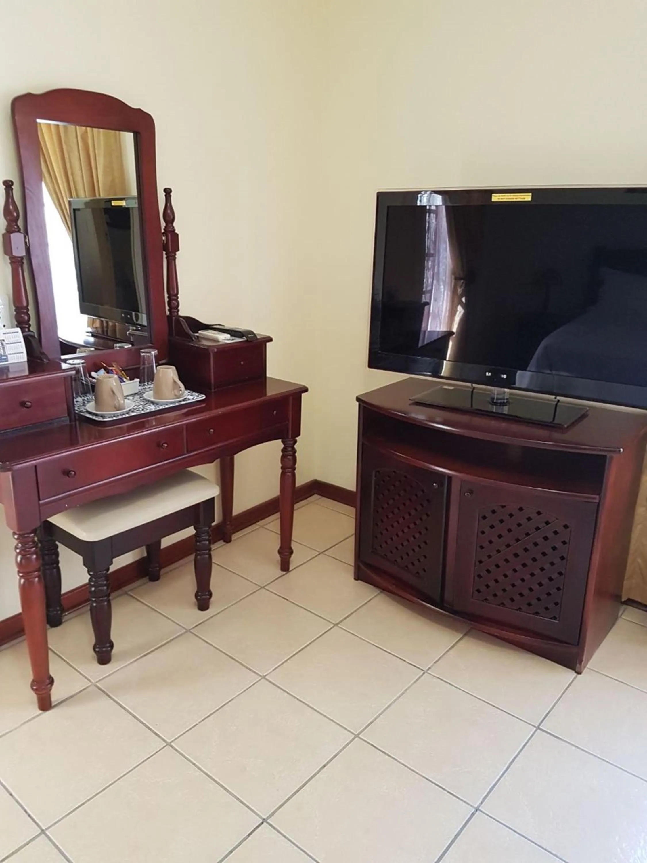 TV and multimedia in Marlot Guest House