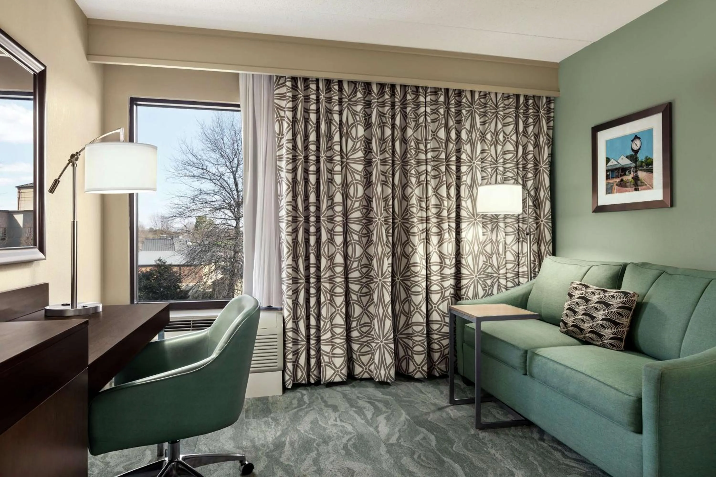 Bedroom in Hampton Inn Richmond/Ashland