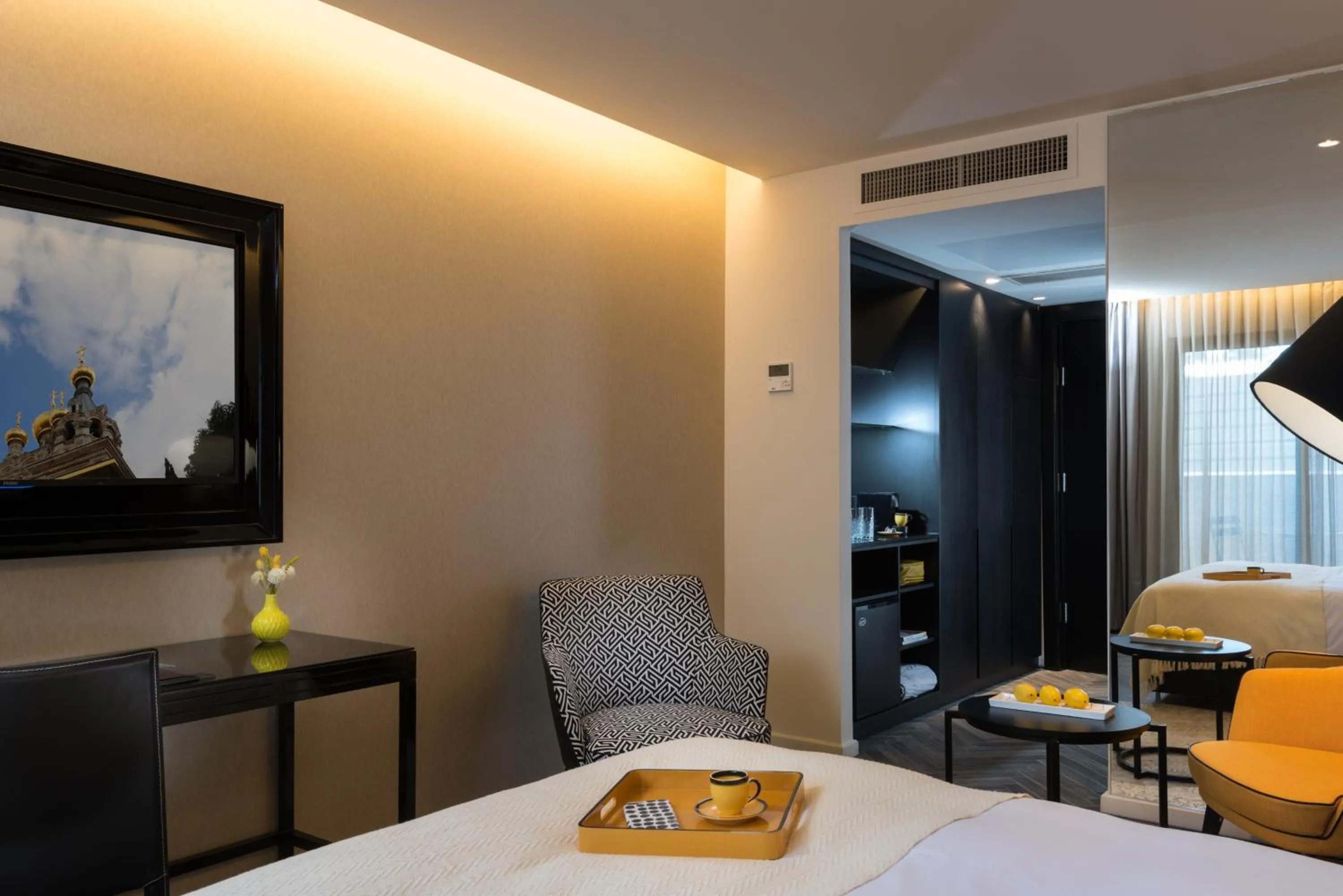 Bedroom, Bed in Leonardo Boutique Jerusalem