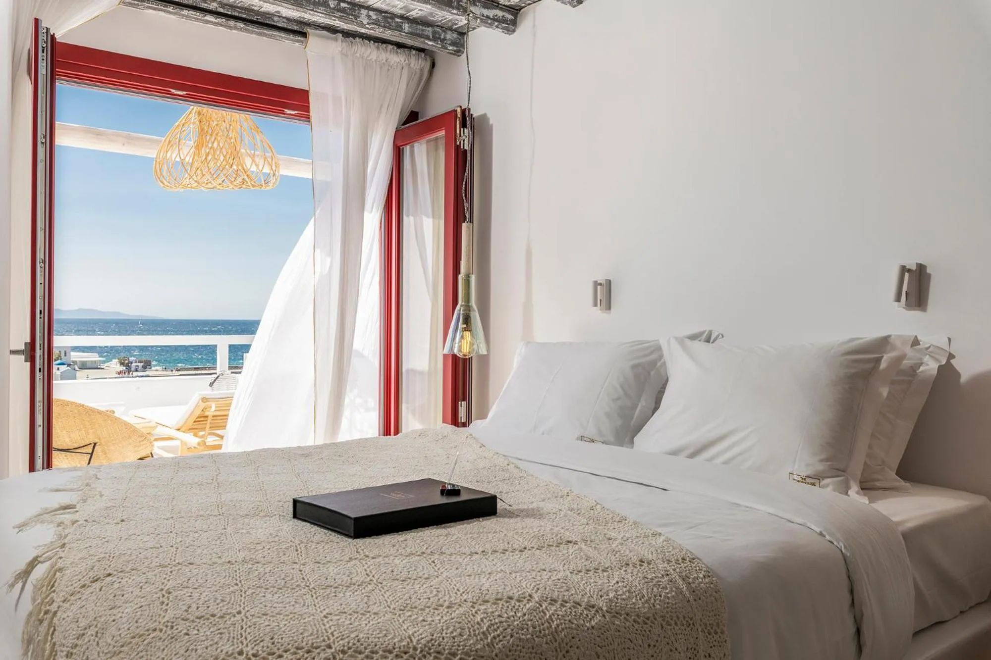 Bed in The TownHouse Mykonos