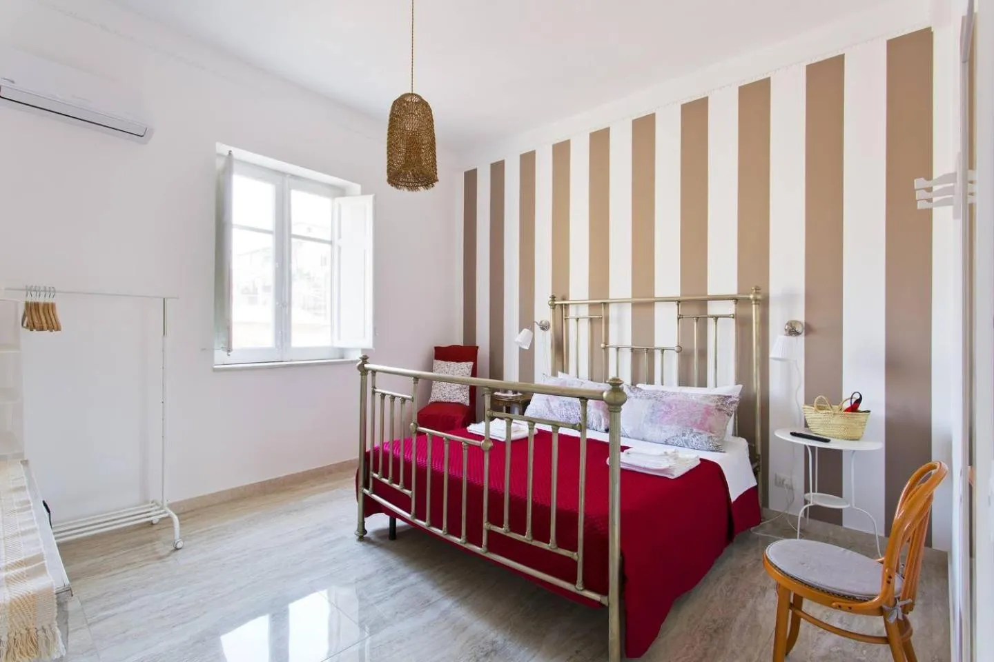 Bedroom, Bed in La terrazza del Sole B&B