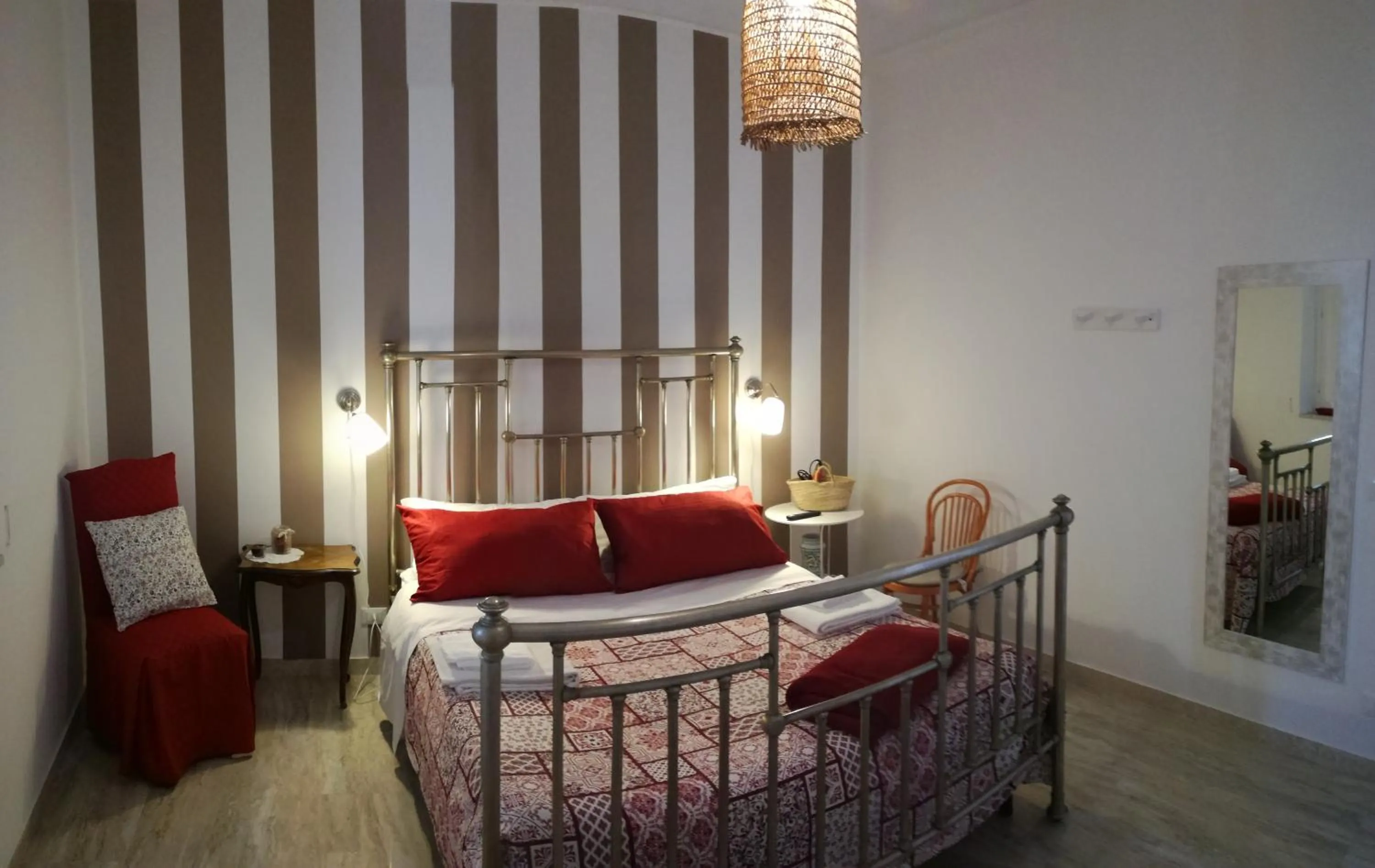 Bedroom, Bed in La terrazza del Sole B&B