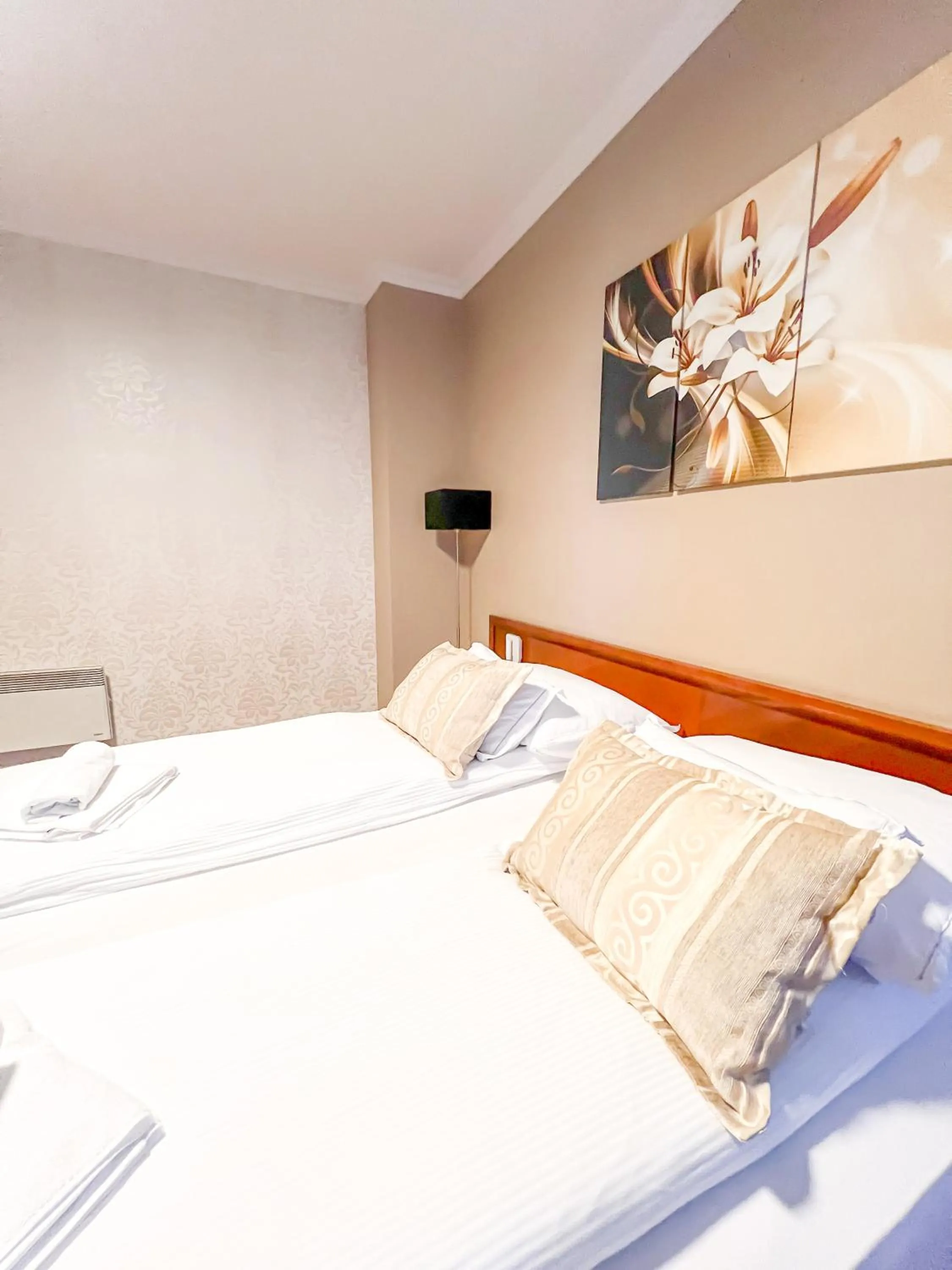 Bed in Hotel Bristol