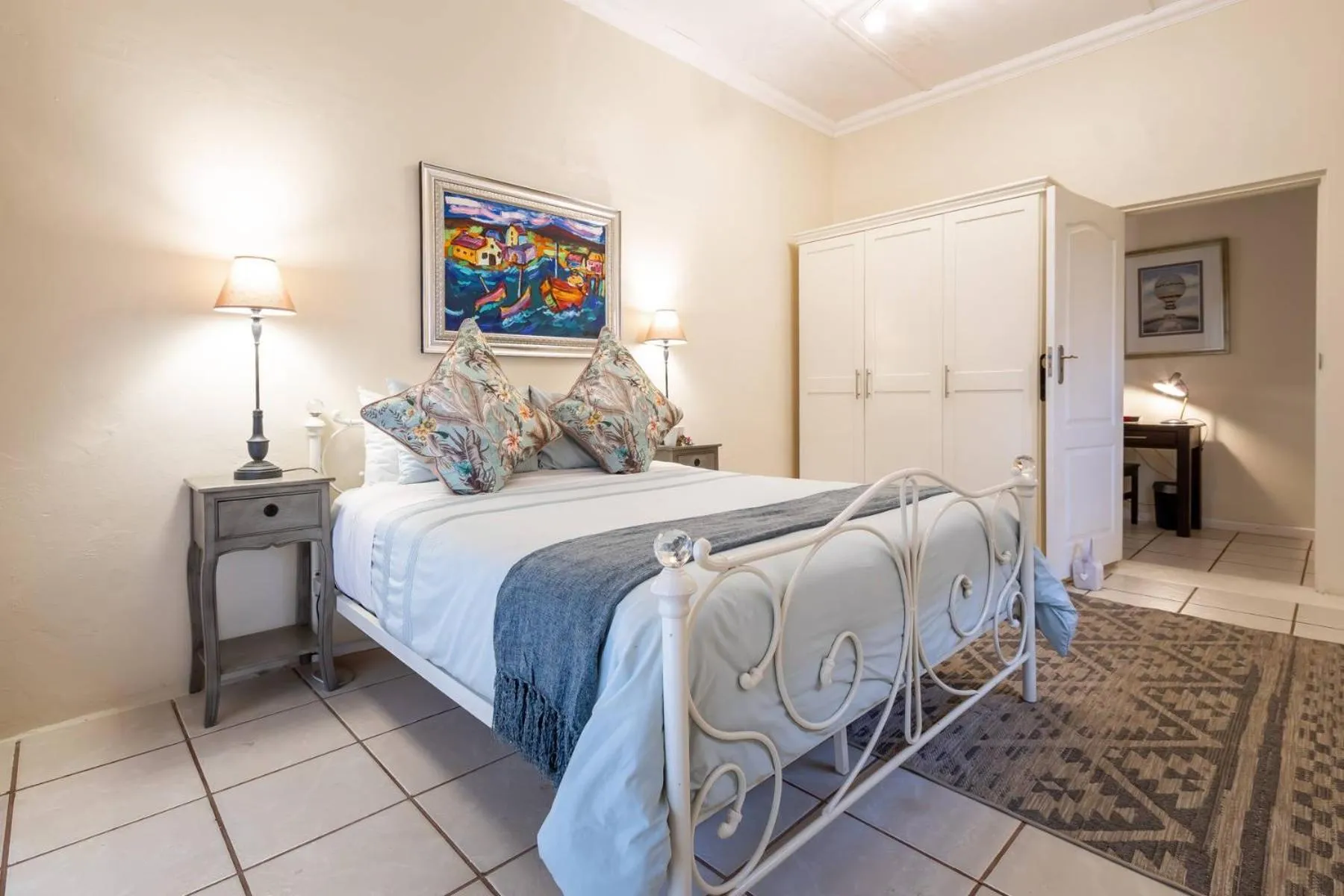 Bedroom, Bed in Oliver's Bed and Breakfast