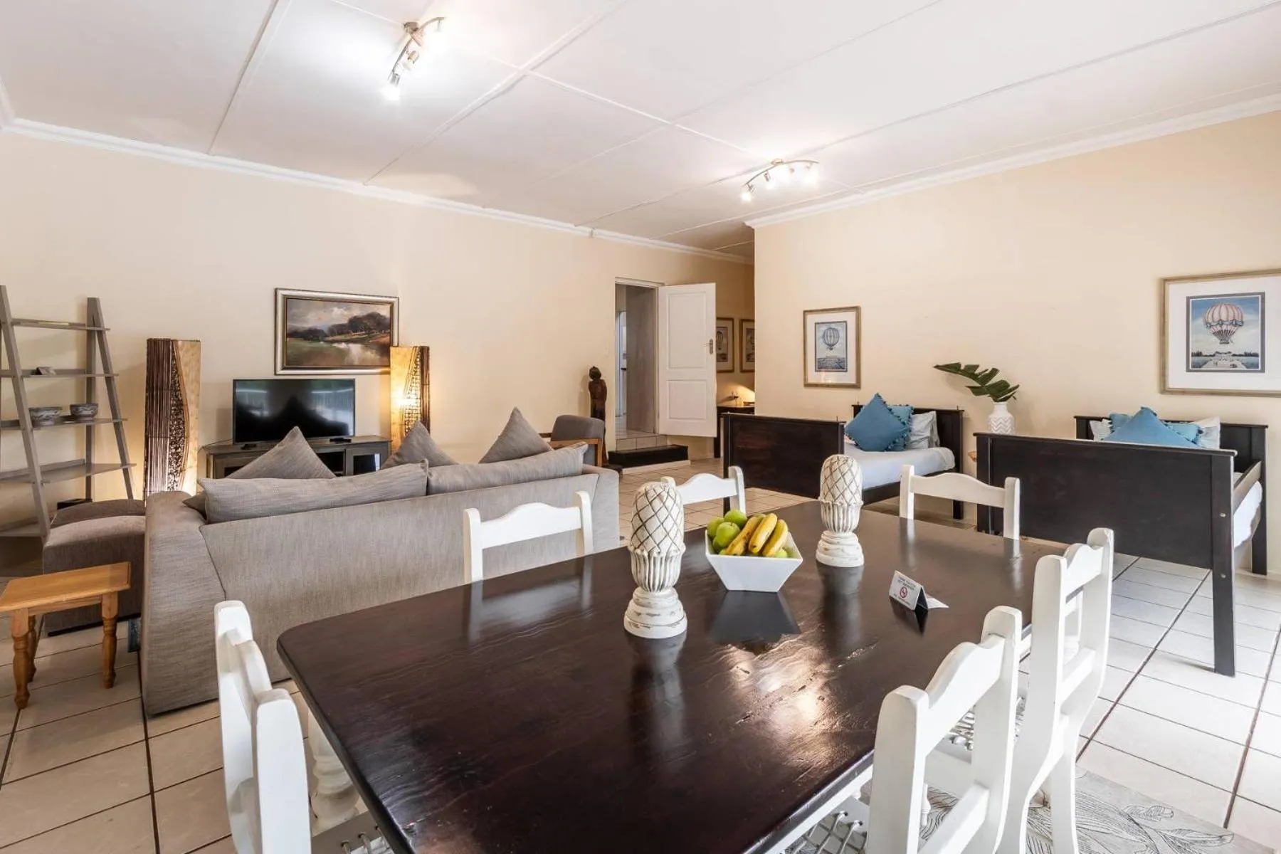 TV and multimedia in Oliver's Bed and Breakfast