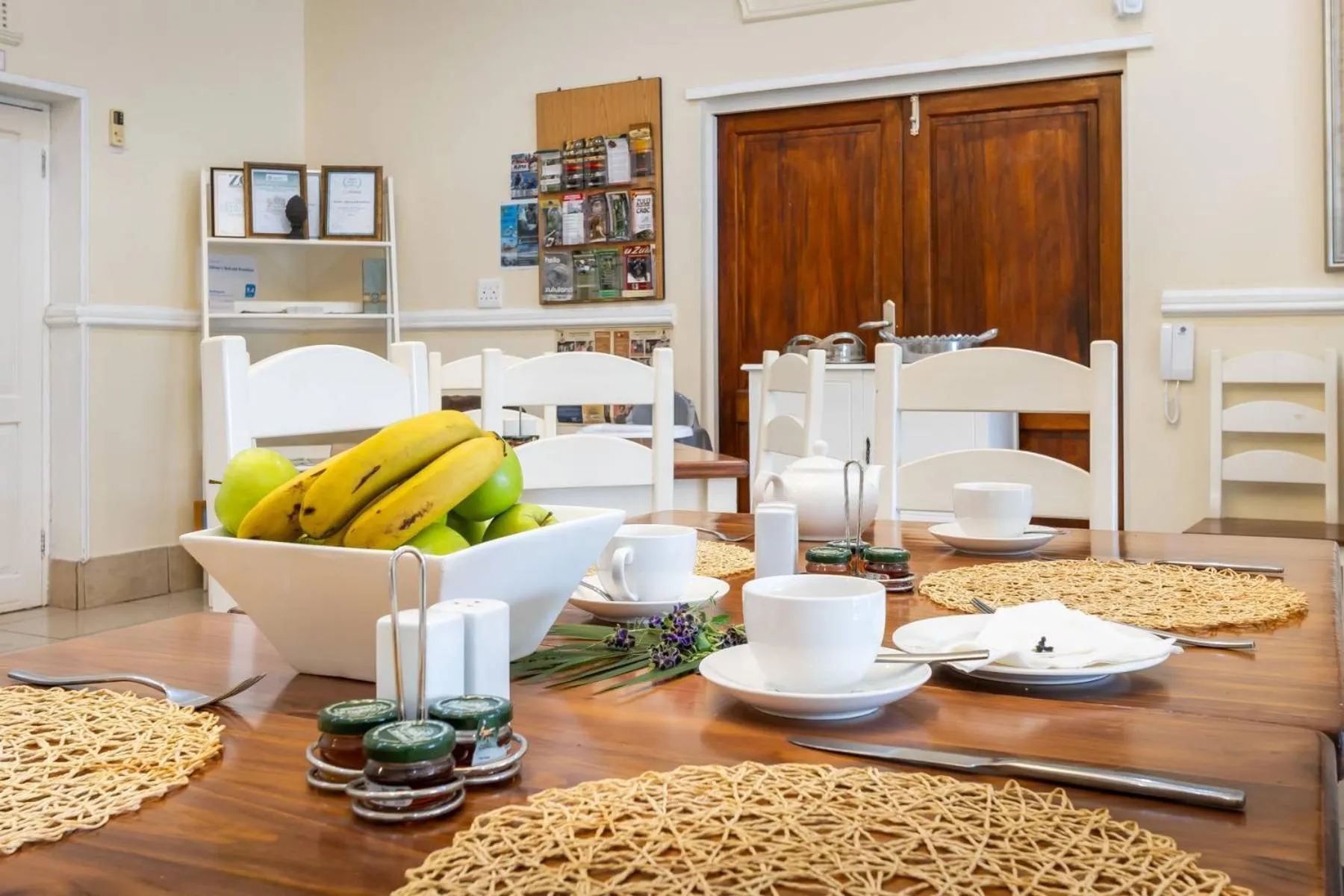 Dining area in Oliver's Bed and Breakfast
