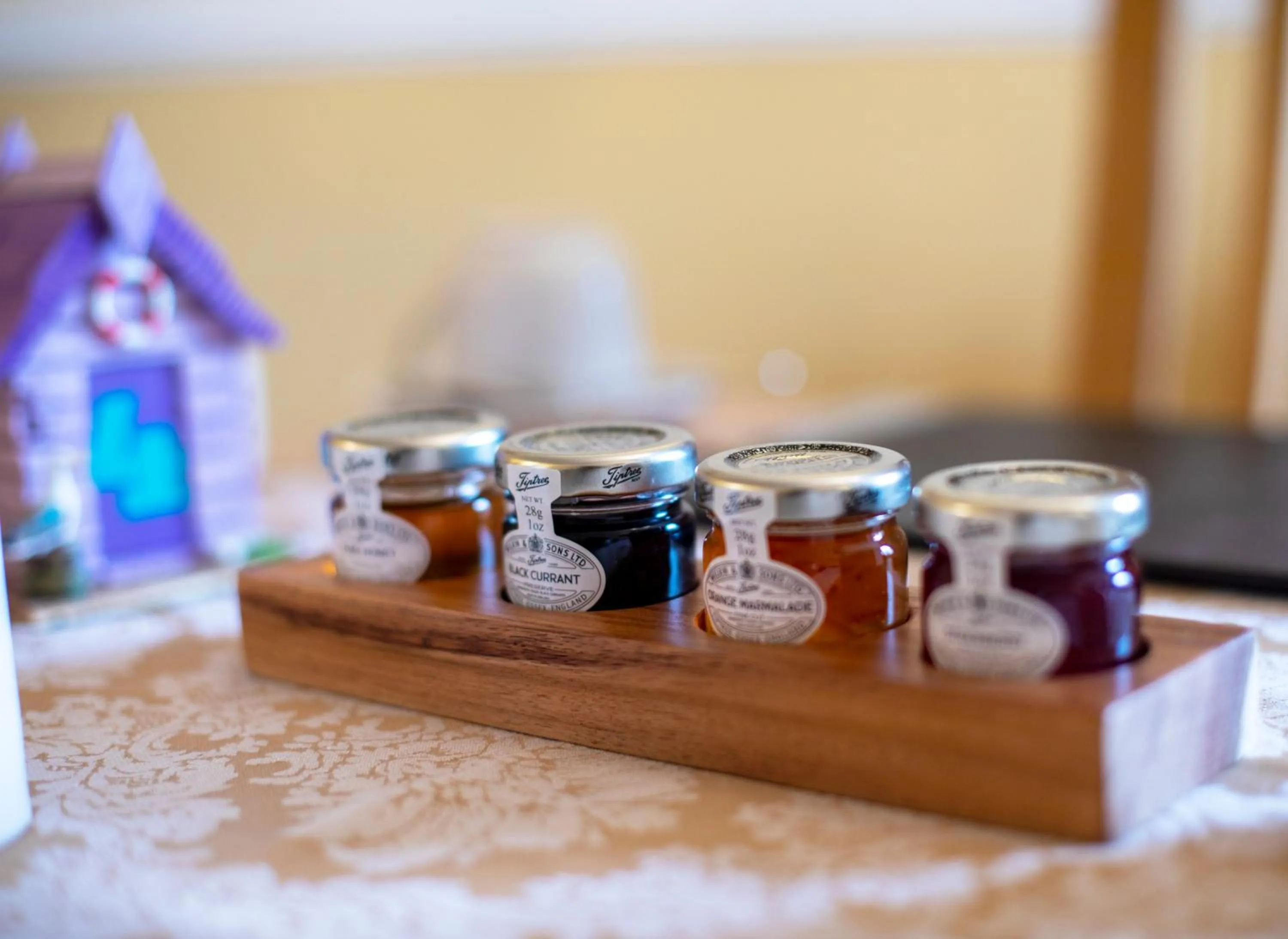 Breakfast in The Briarfields