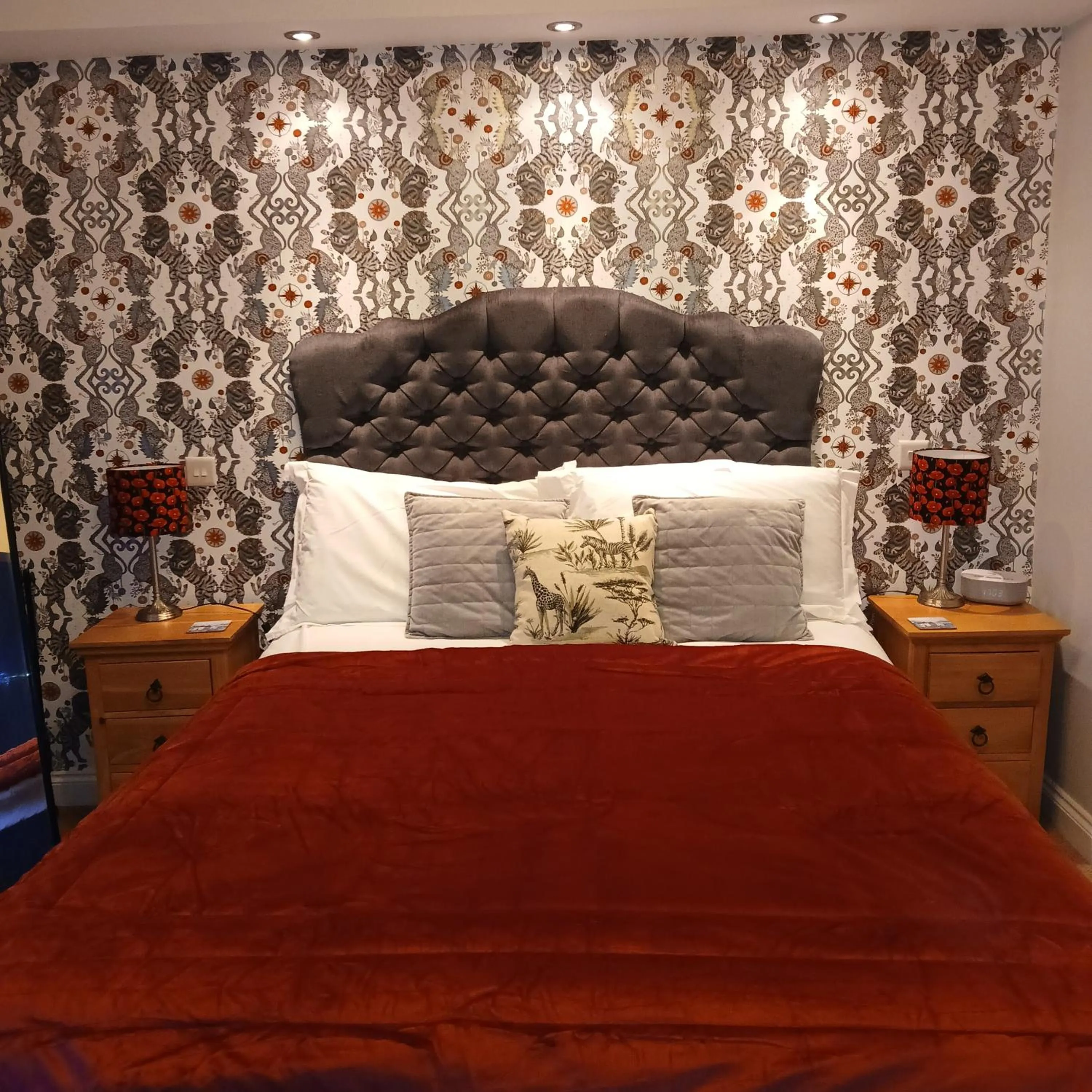 Bedroom, Bed in The Briarfields