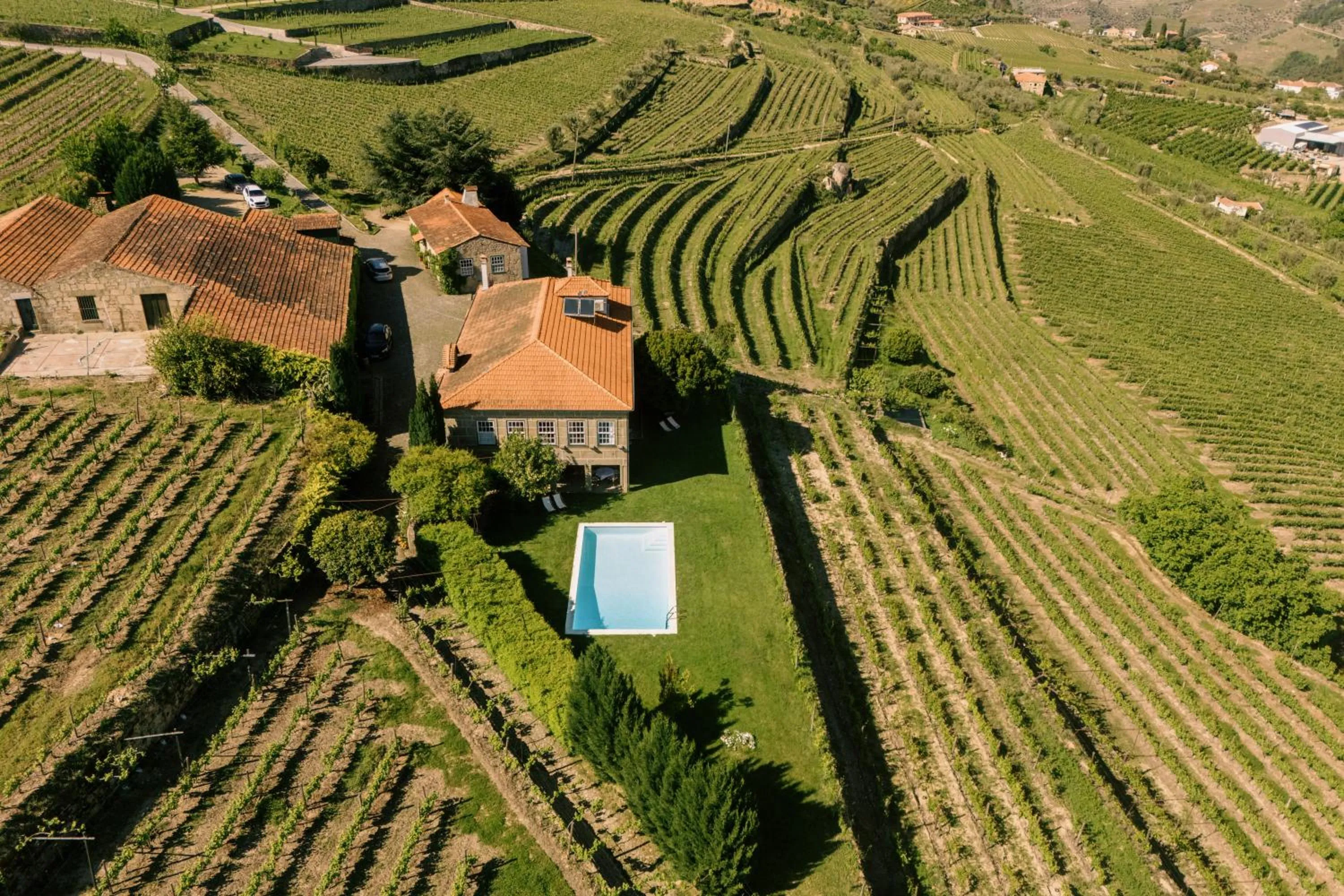 Quinta da Portela - Casa Visconde Arneiros - by RowdHouses